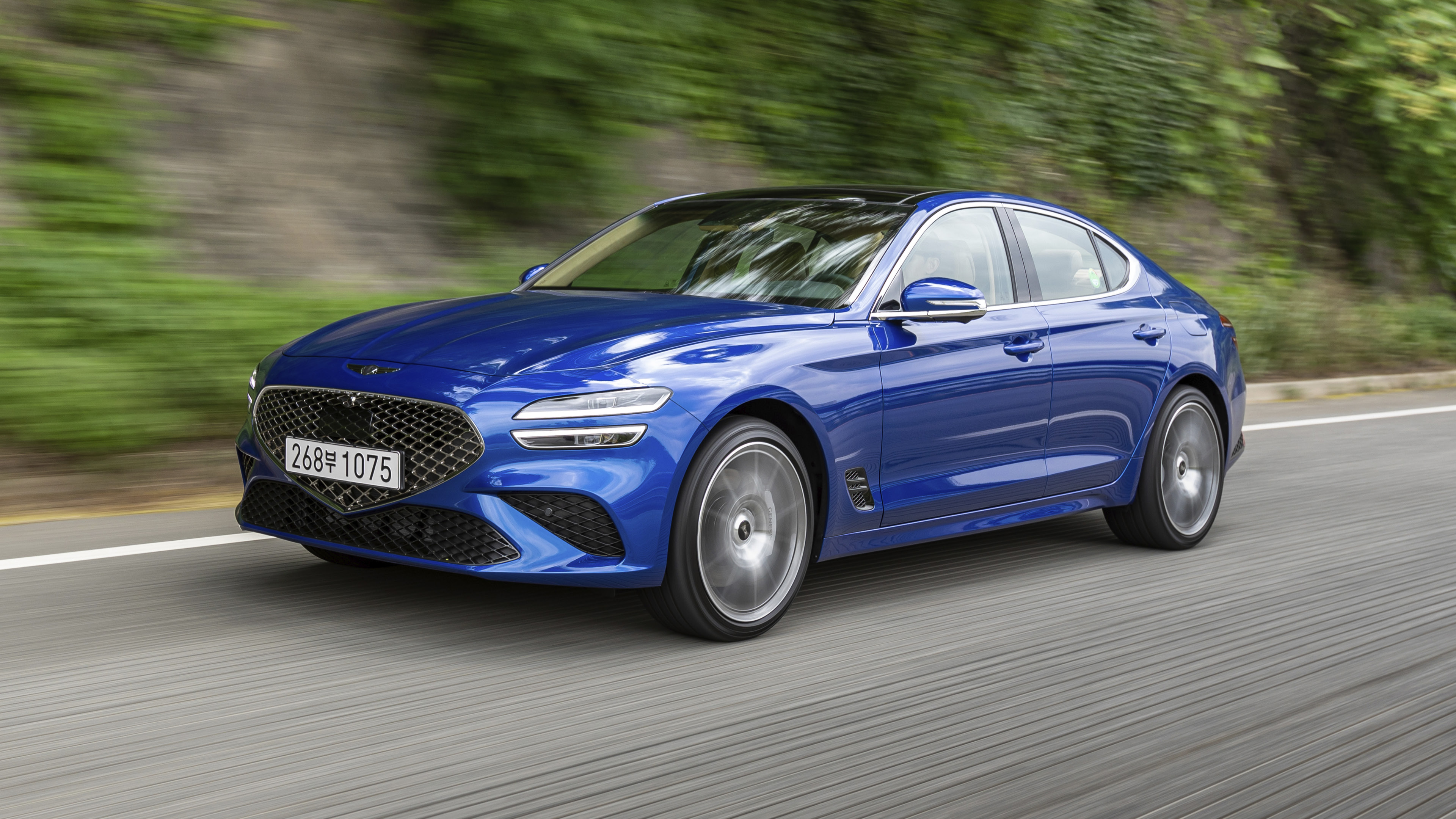 제네시스 G70의 주행 모습