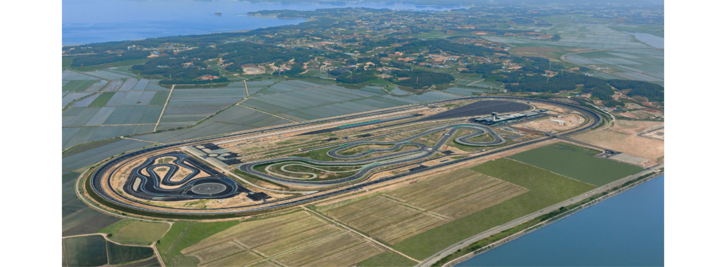 An aerial view of the Hyundai Driving Experience Center