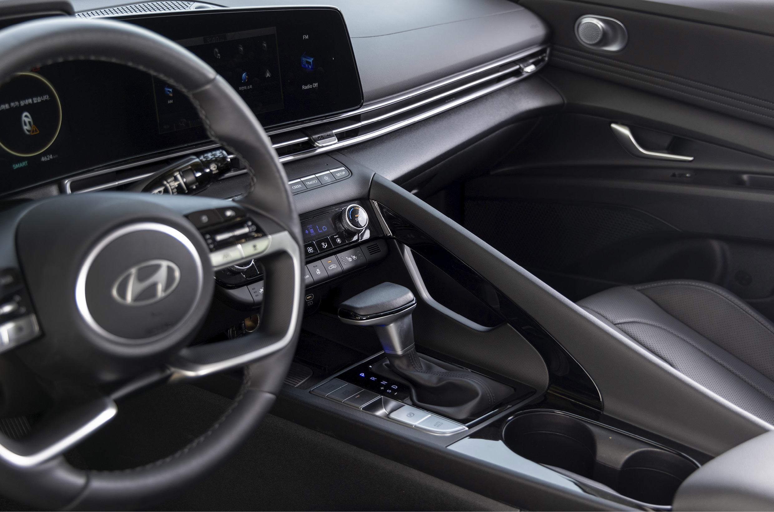 Avante driver's seat and passenger's seat