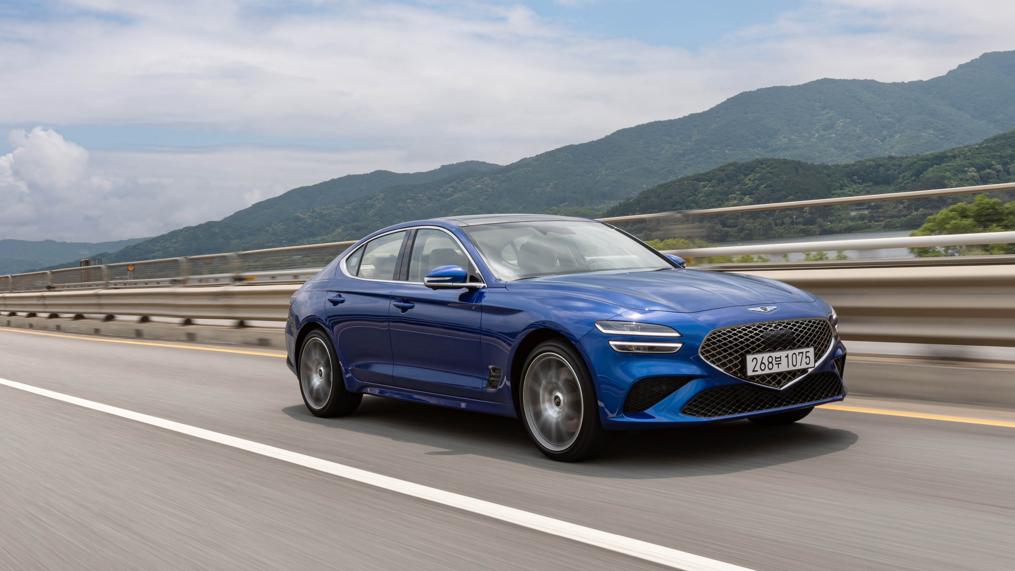 G70이 주행하는 모습