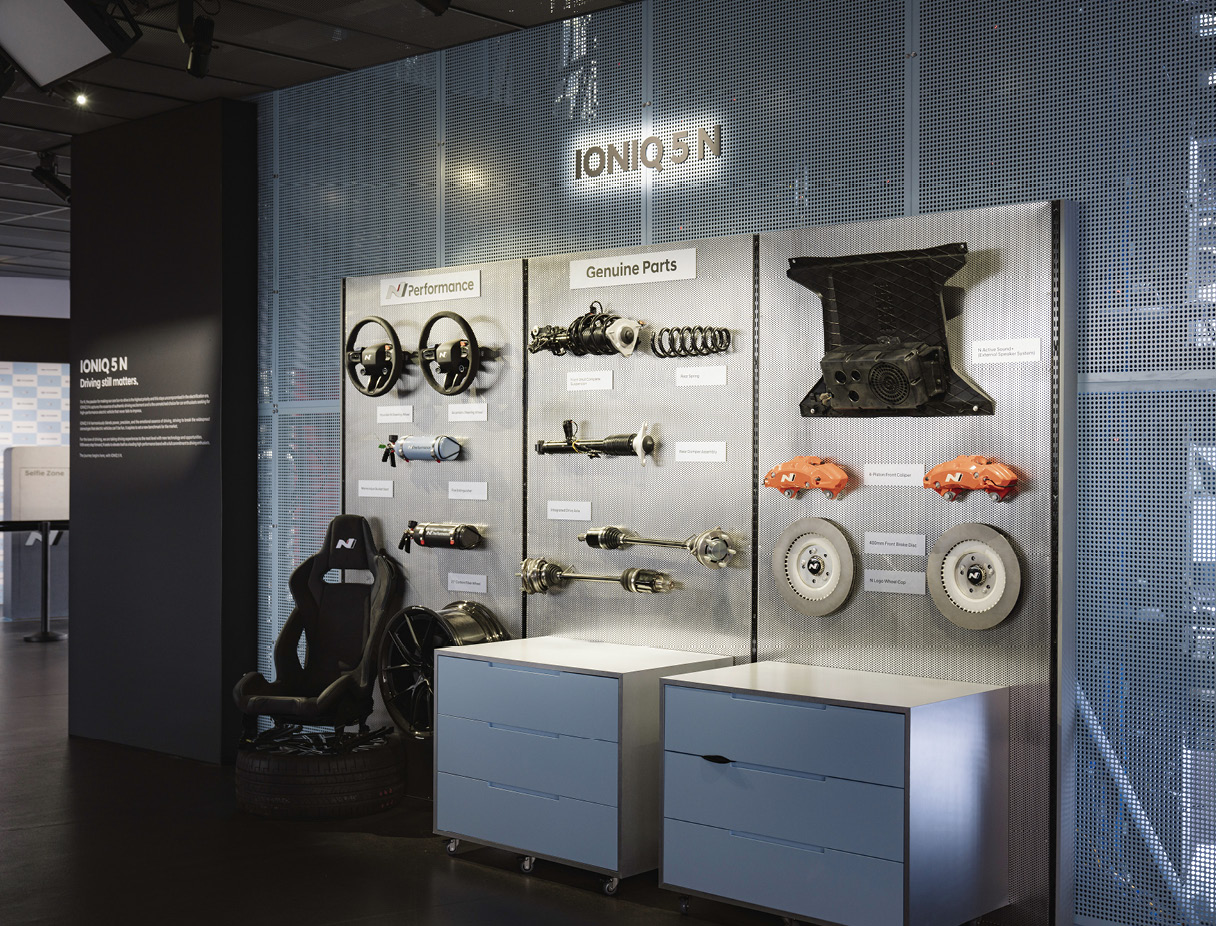 현대자동차 아이오닉 5 N에 적용된 부품들의 모습