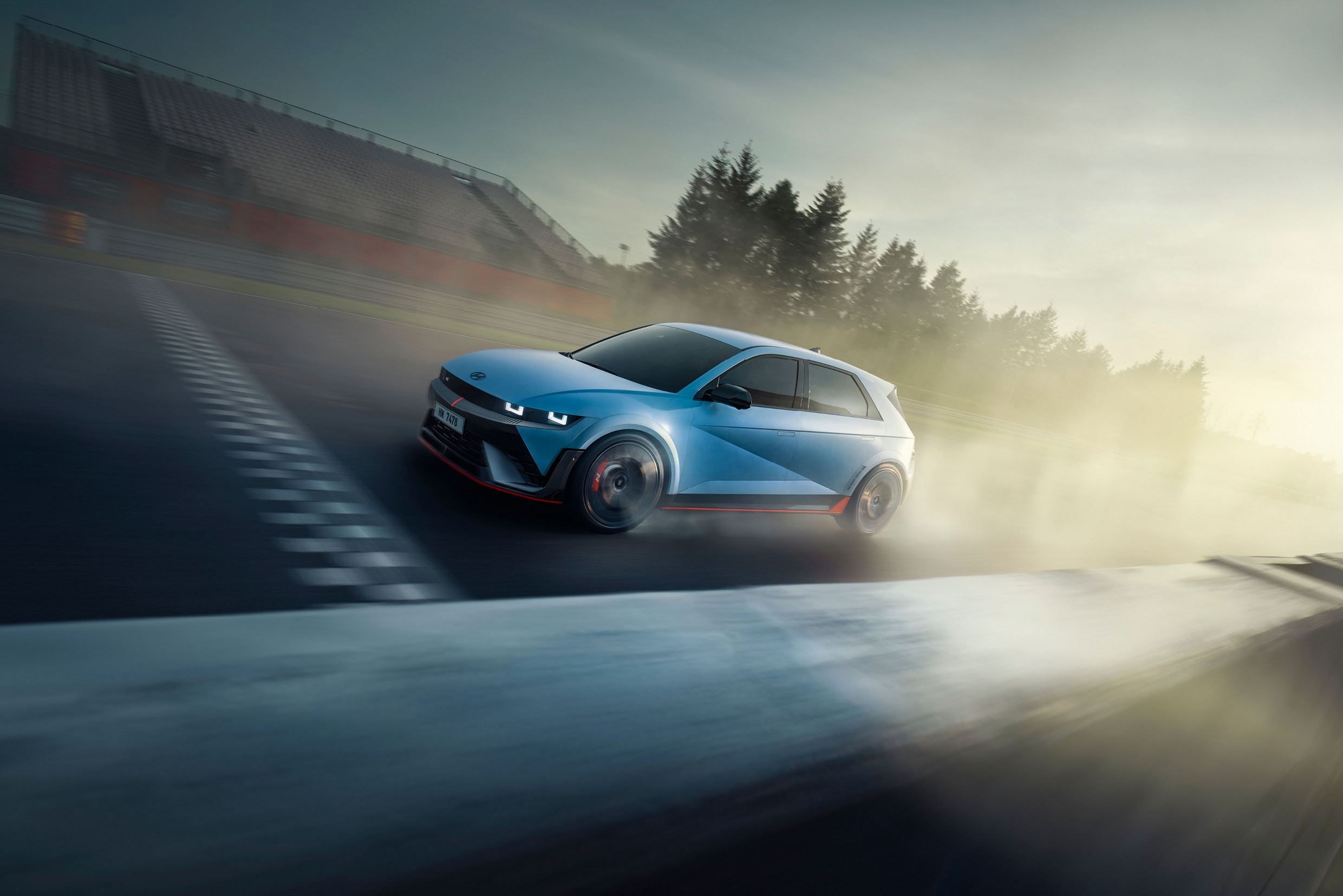 현대자동차 아이오닉 5 N의 주행 모습