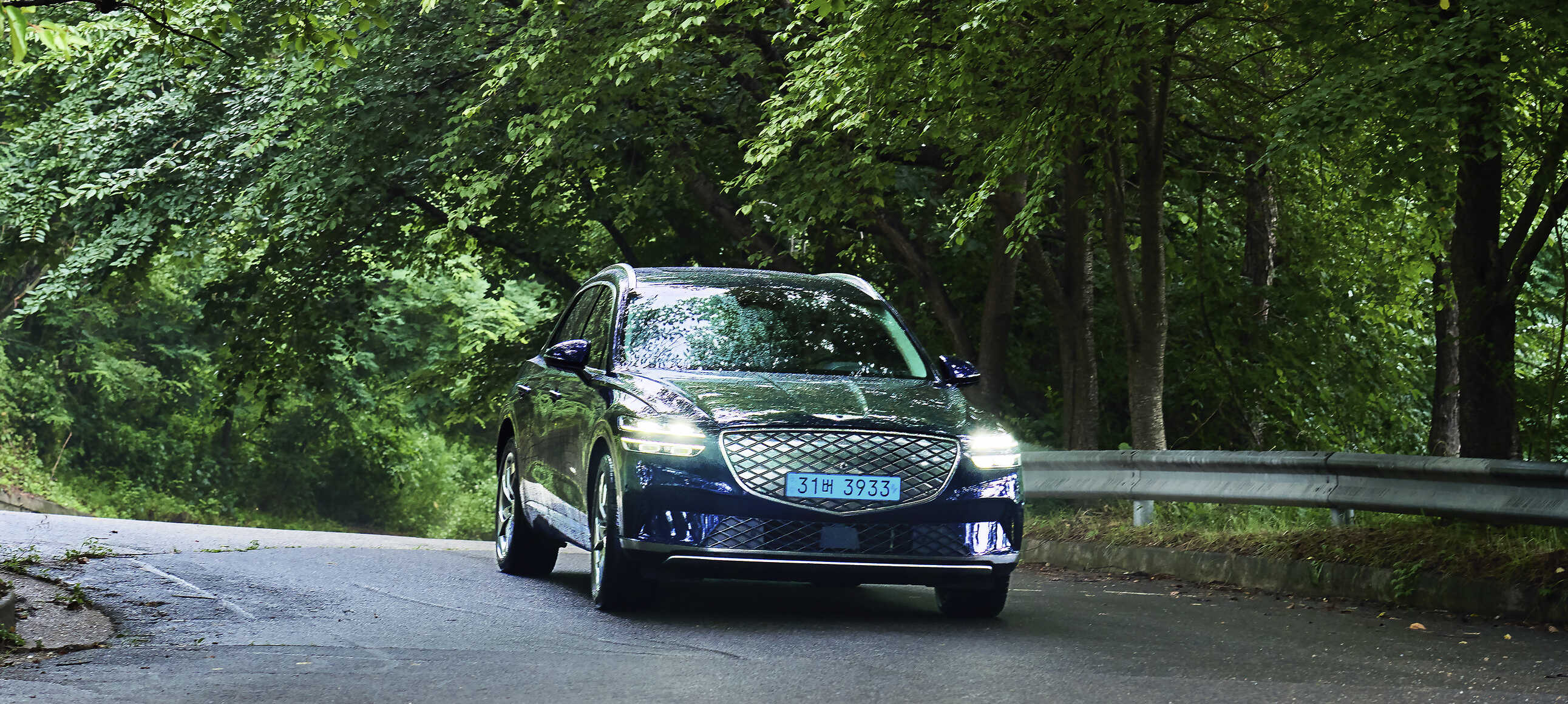 GV60 on a forest road