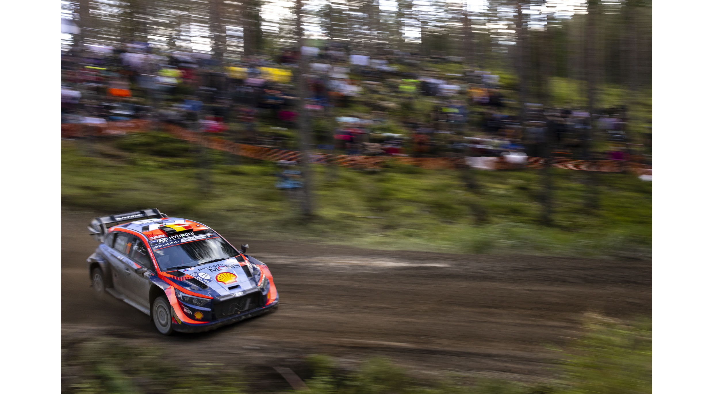 Hyundai Motorsport i20 N Rally 1 Hybrid in motion