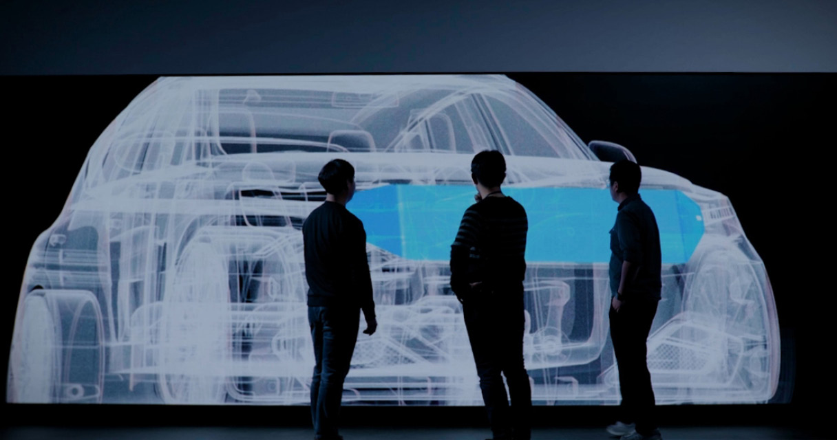 렌티큘러 그릴 라이팅 시스템의 월컴 라이트의 모습