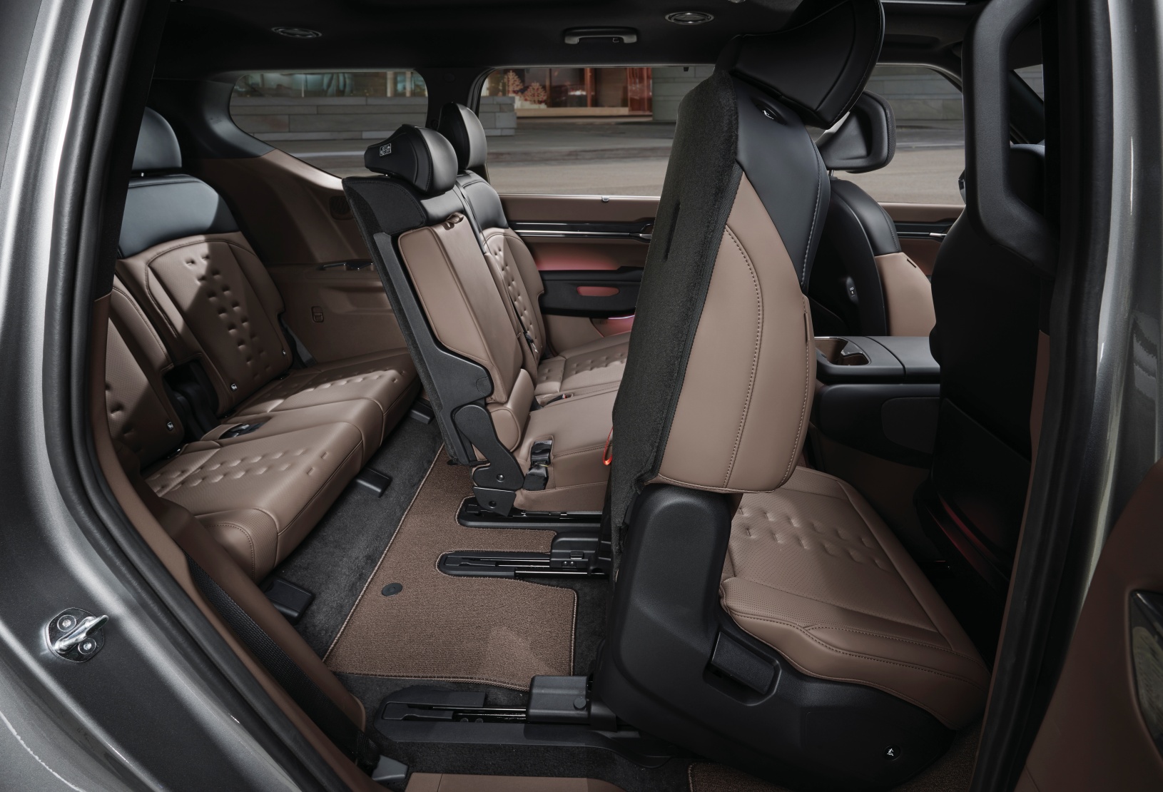 EV9 2열 시트 모습