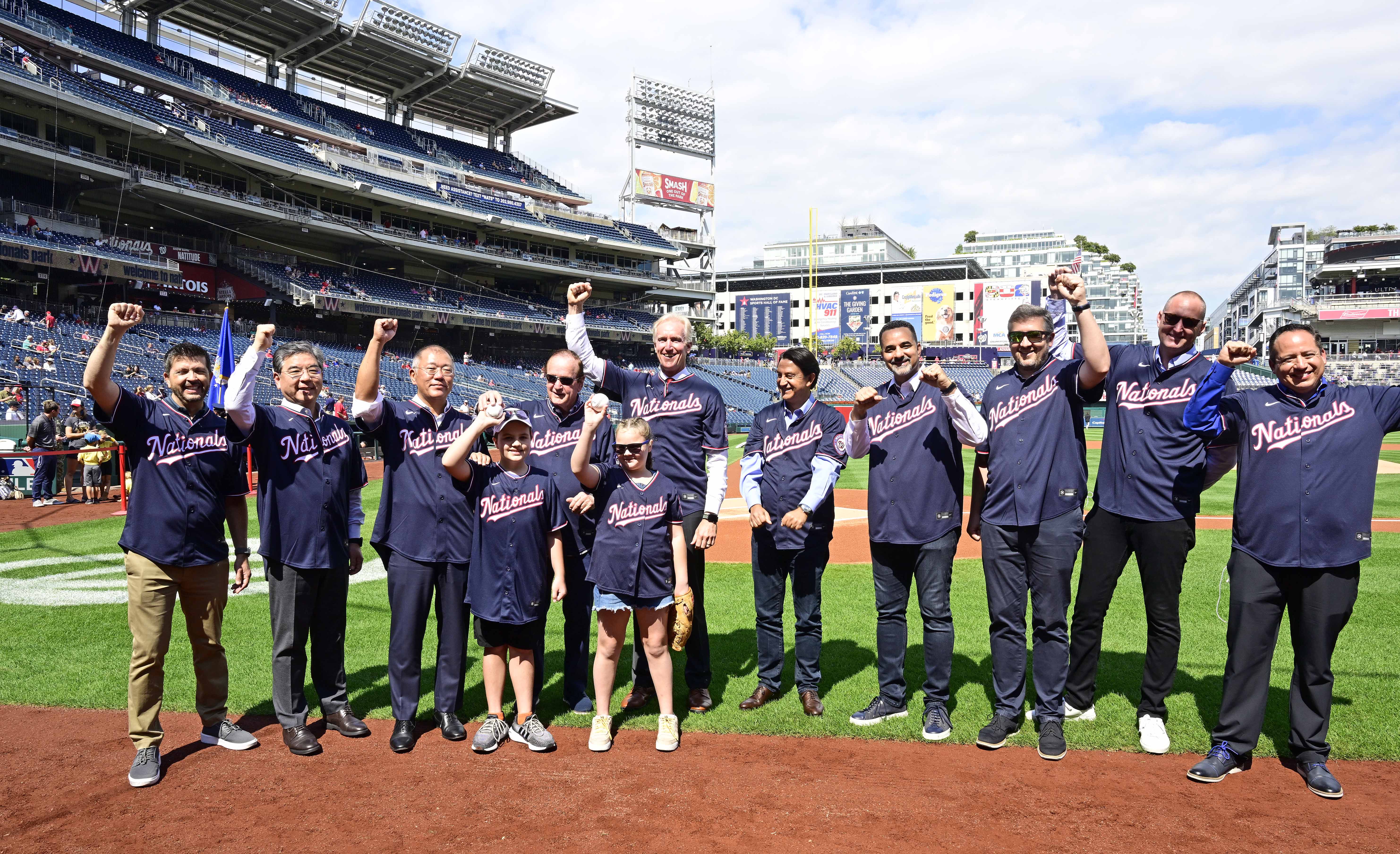 어린이 홍보대사 메이저리그 시구