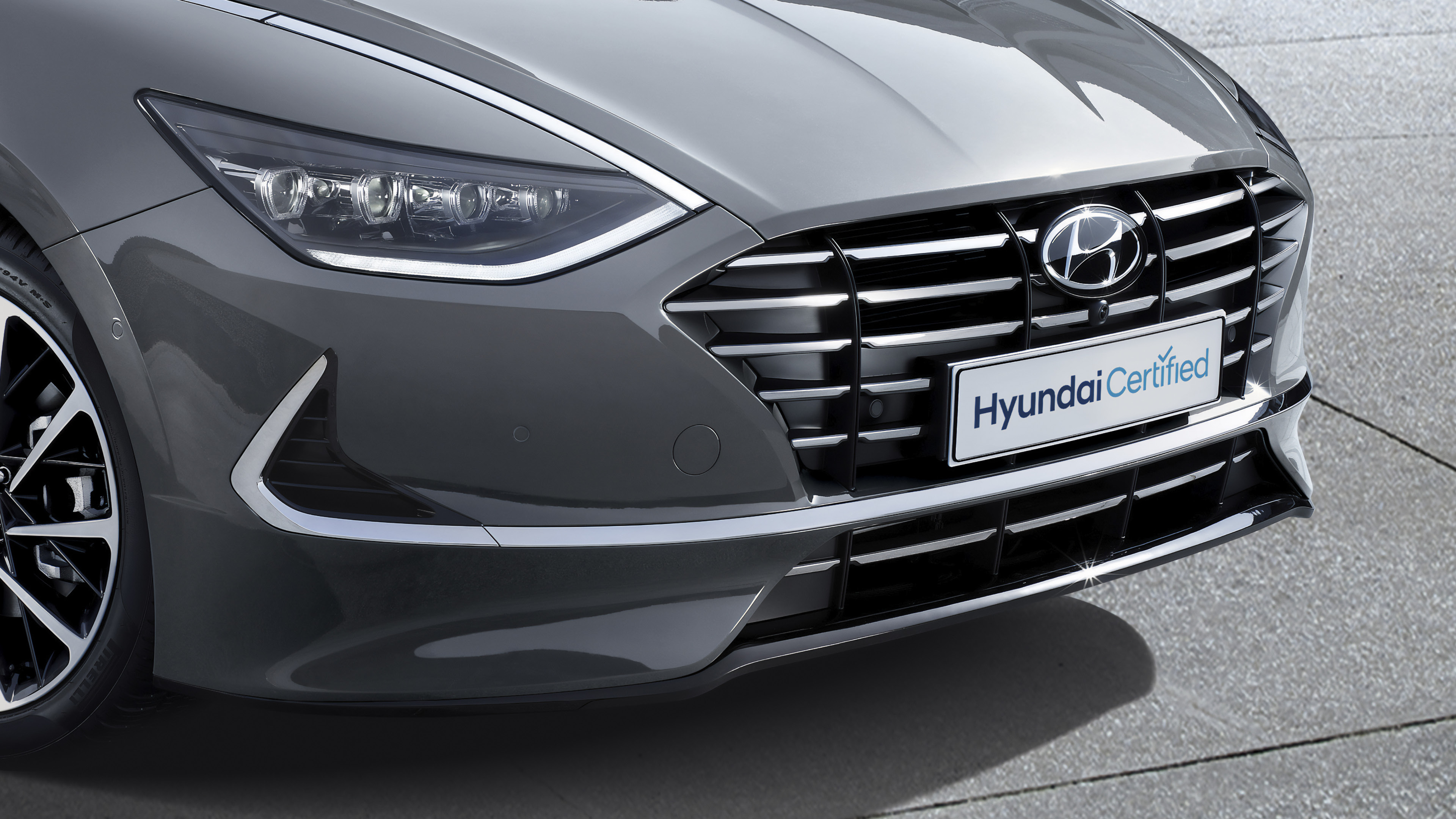 Front part of Hyundai Sonata