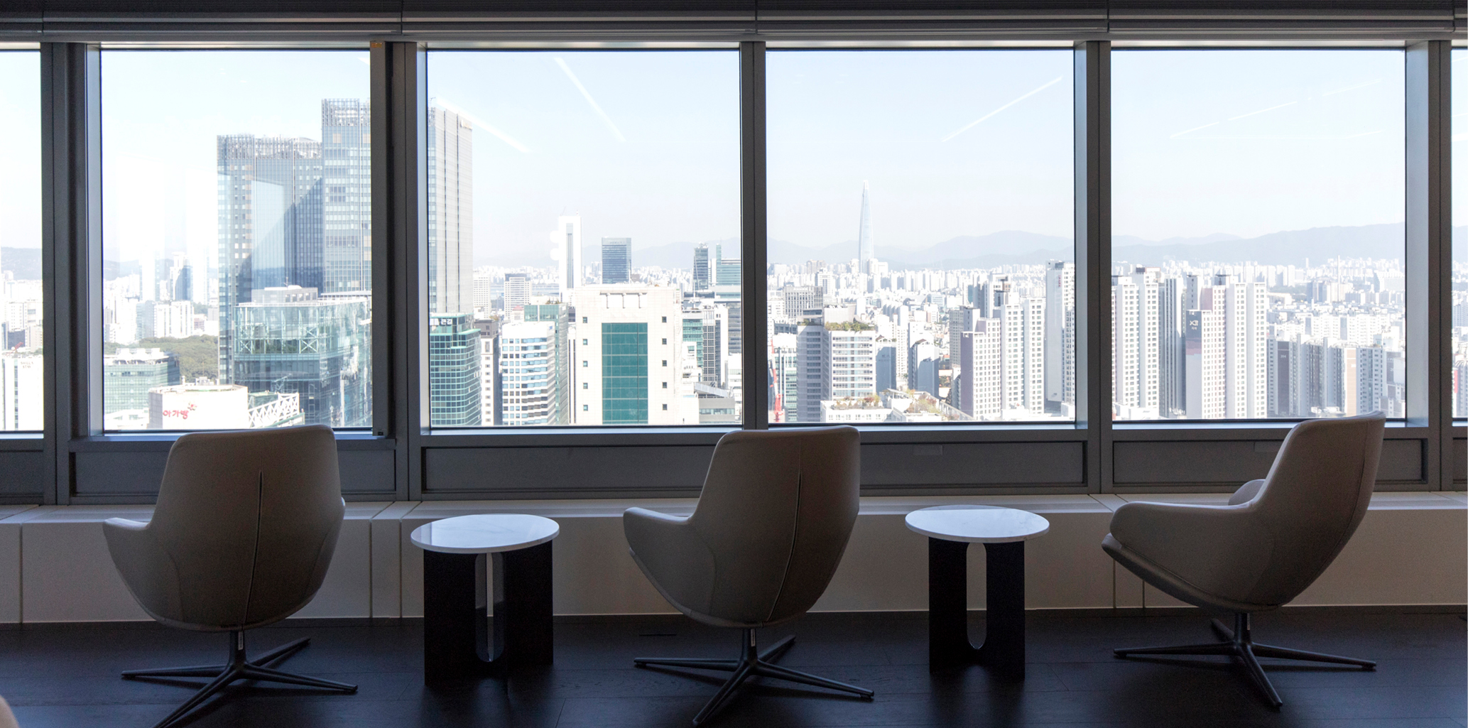 강남 프리미어PB센터는 VIP 고객은 물론 일반 고객 모두에게 열려 있다.