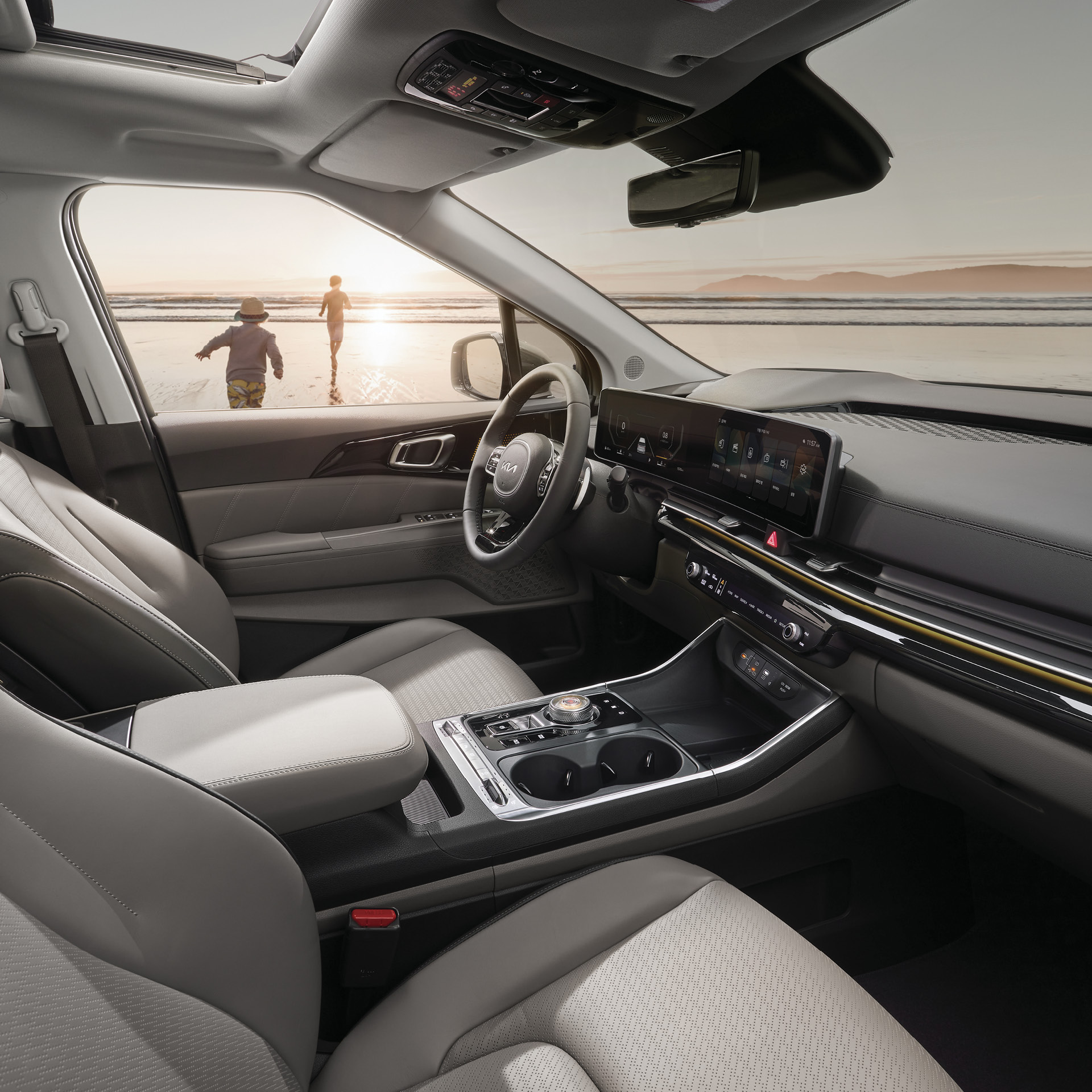 더 뉴 카니발의 1열 모습