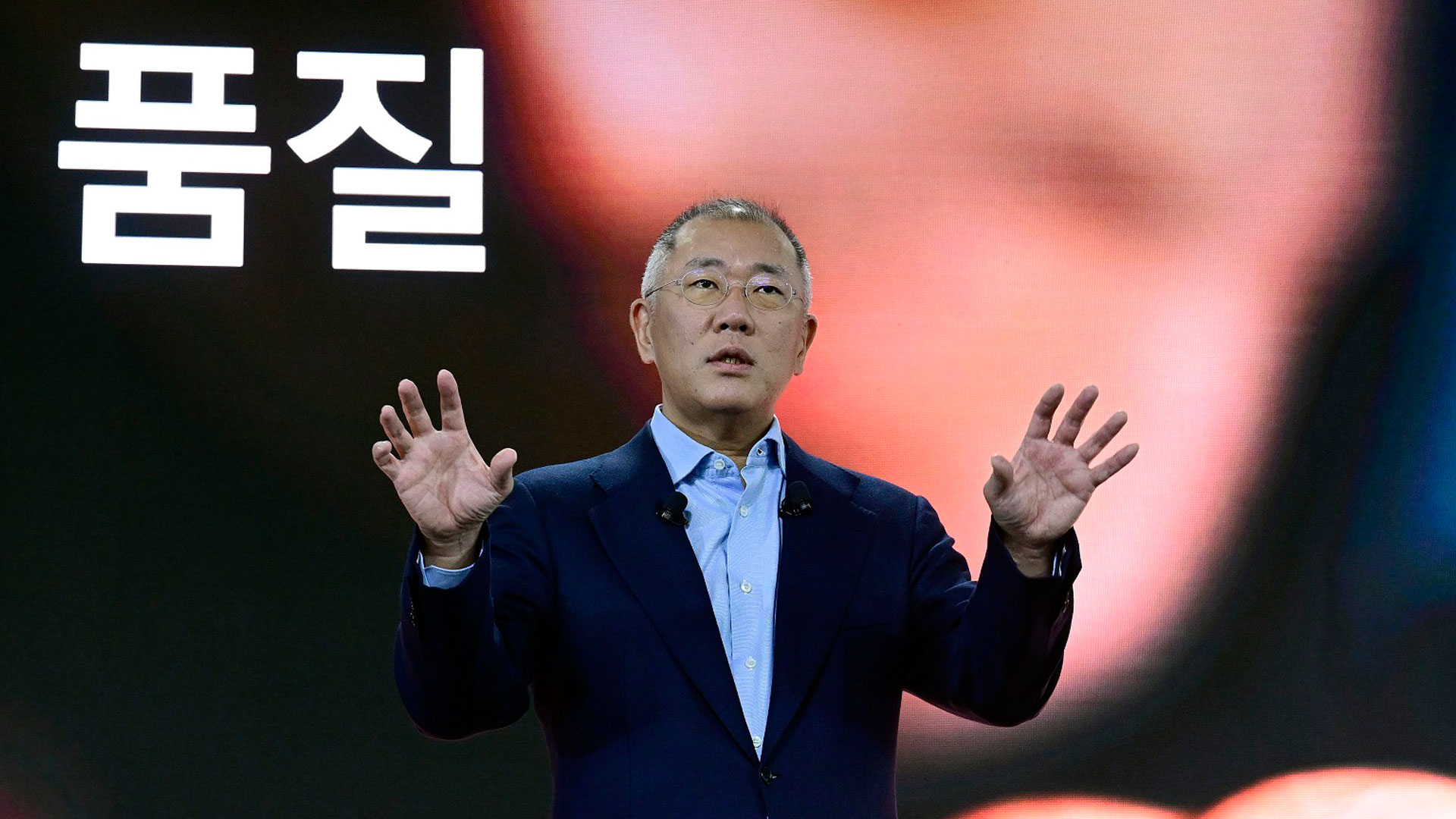 Hyundai Motor Group Executive Chair Euisun Chung addresses the New Year's Message