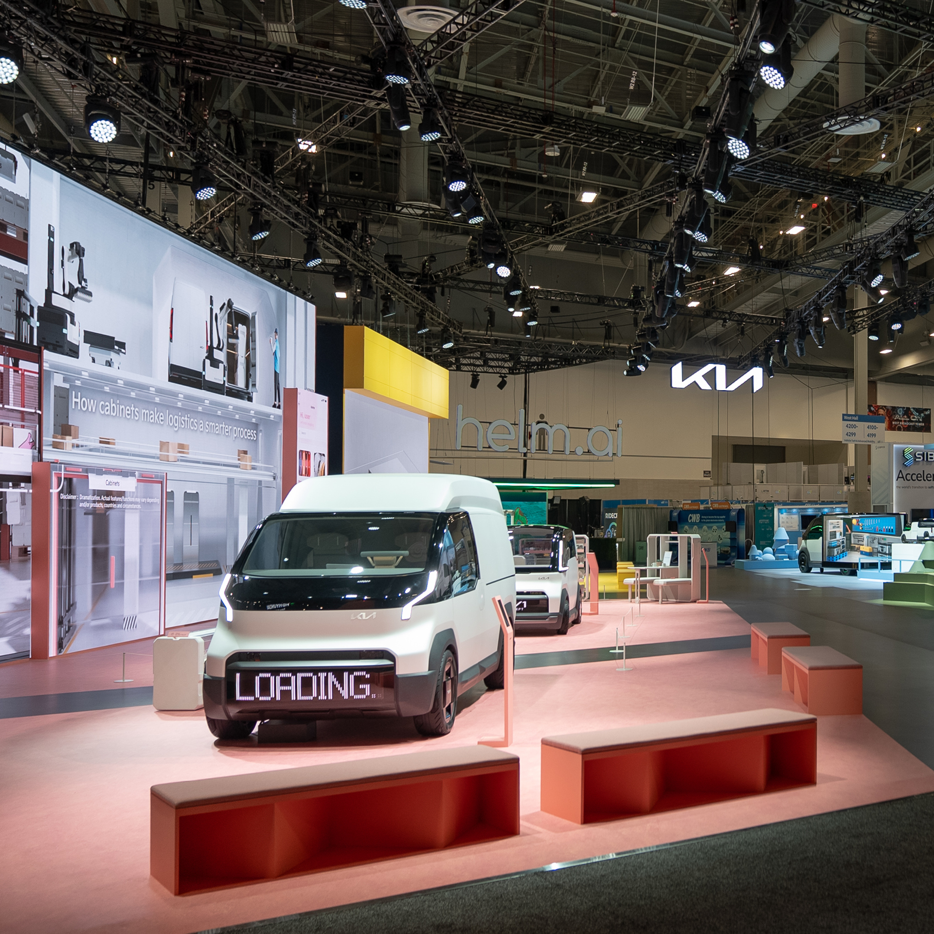 CEES 기아 부스 전경