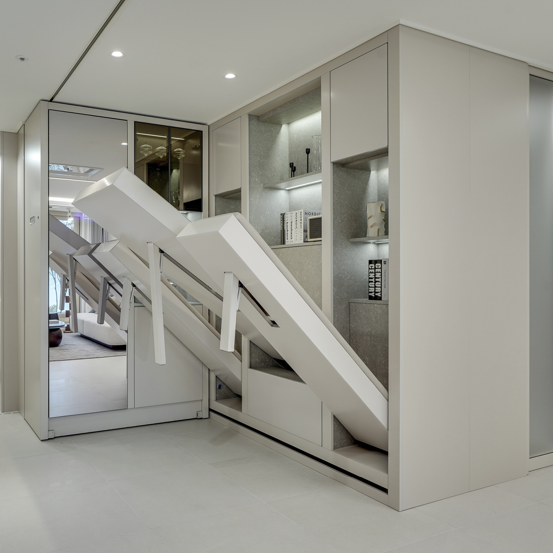 매립형 식탁과 의자가 펼쳐지고 있는 모습