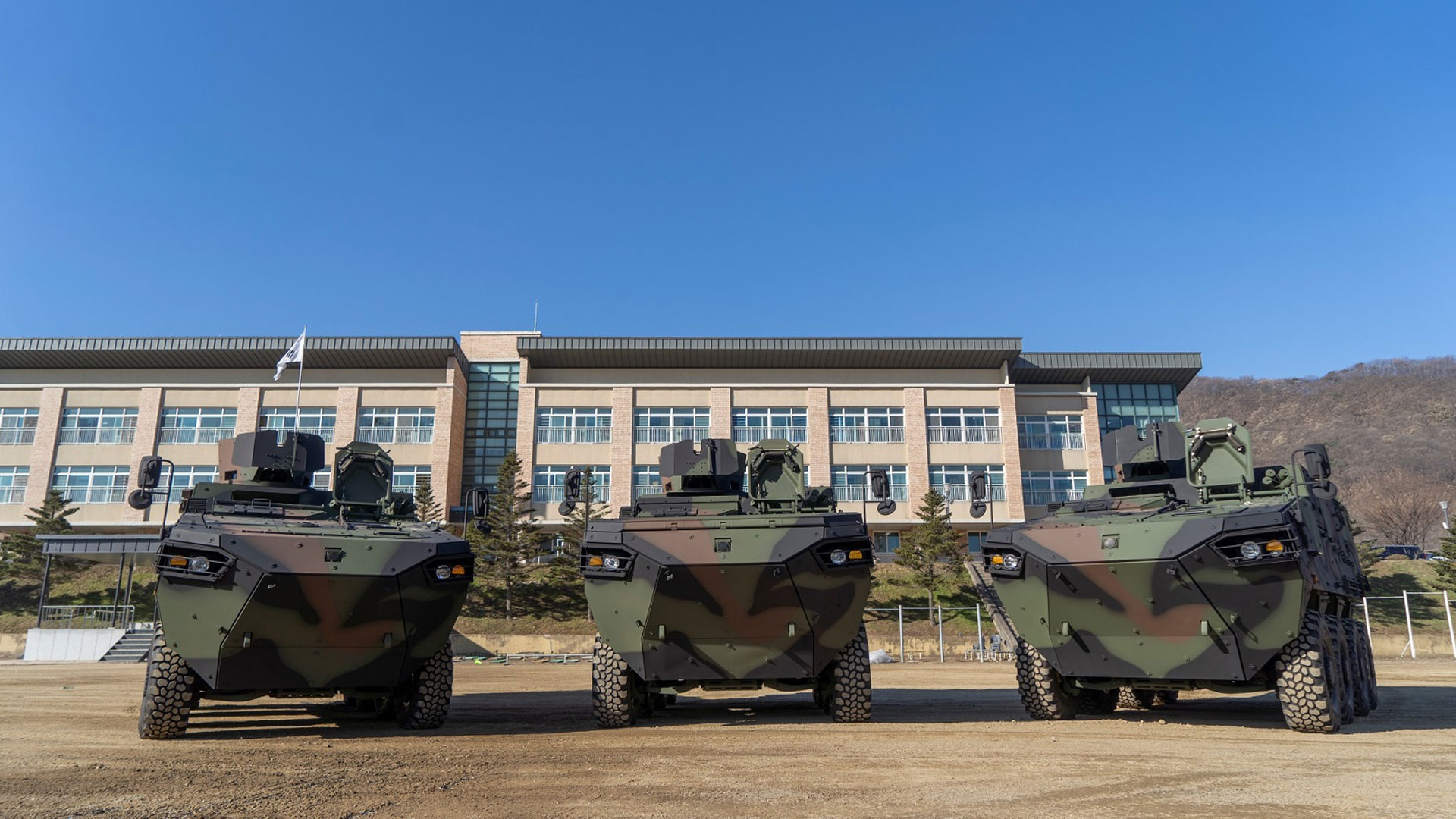 현대로템, ‘컨트롤 타워’ 차륜형지휘소용차량 전력화 지원