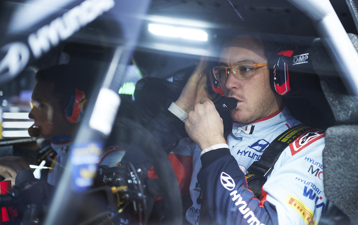 Thierry Neuville in a rally car