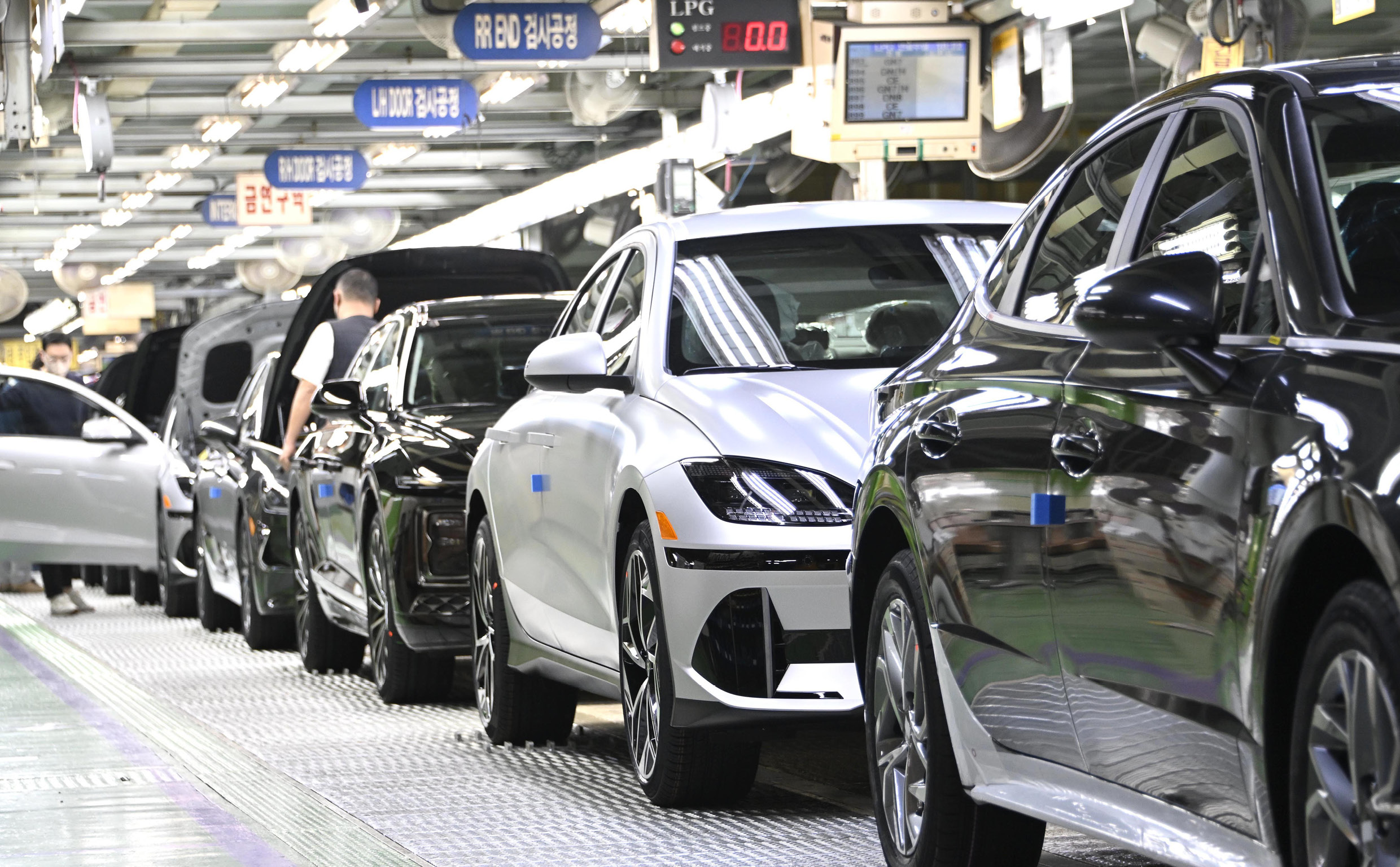 Ioniq 6 being produced at Hyundai Motor Company’s Asan plant