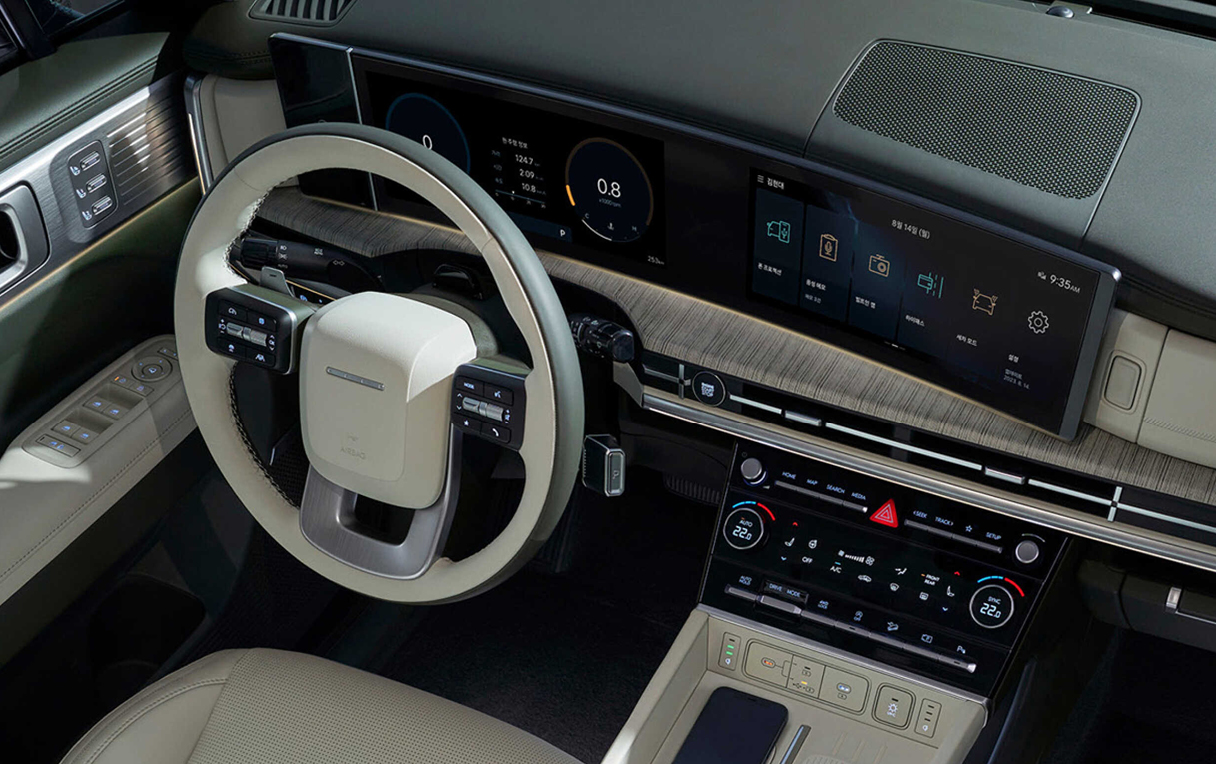 더 뉴 싼타페의 실내