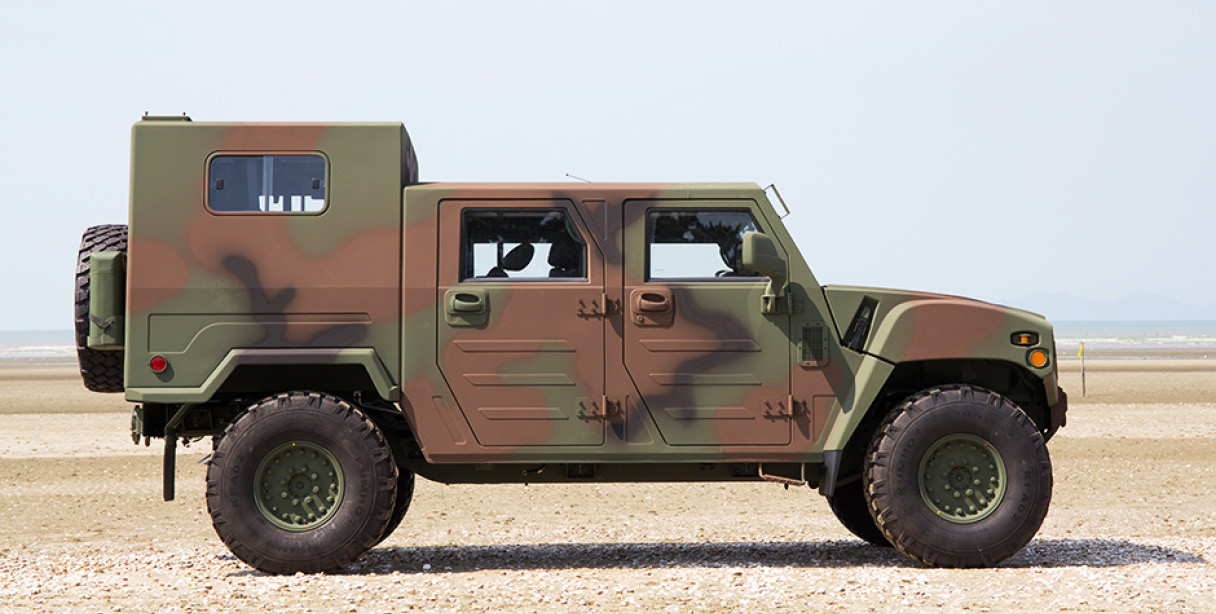 기아가 개발한 소형전술차량인 K154 관측반 차량의 옆모습