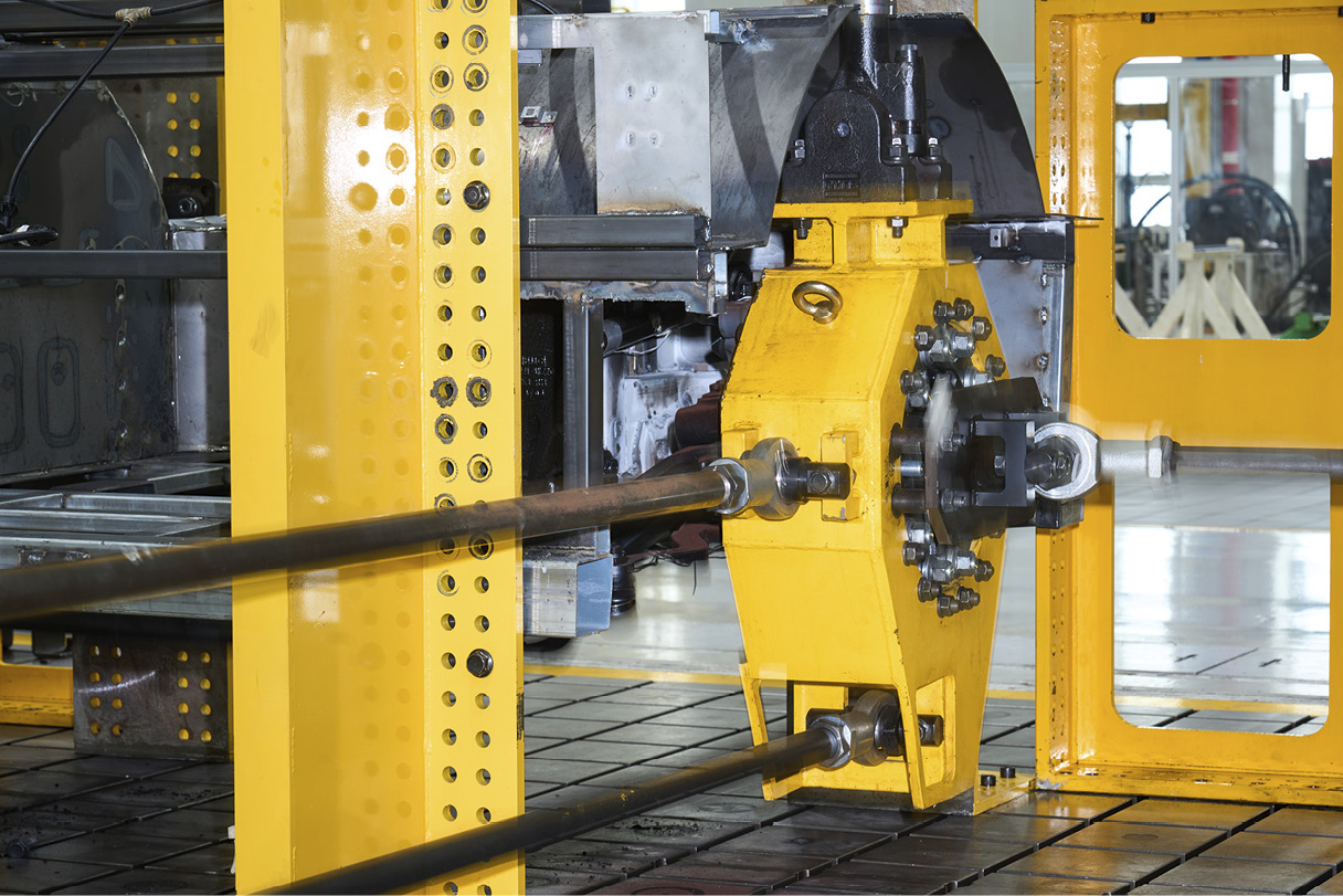 서스펜션 내구 테스트를 돕는 로봇