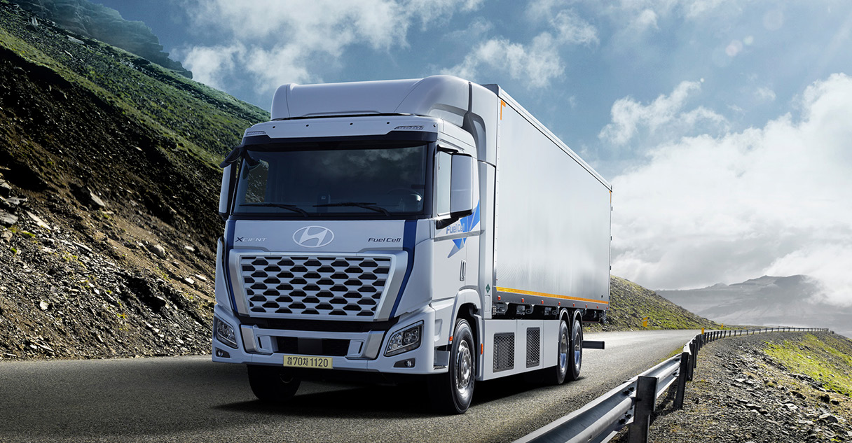 주행 중인 수소전기트럭