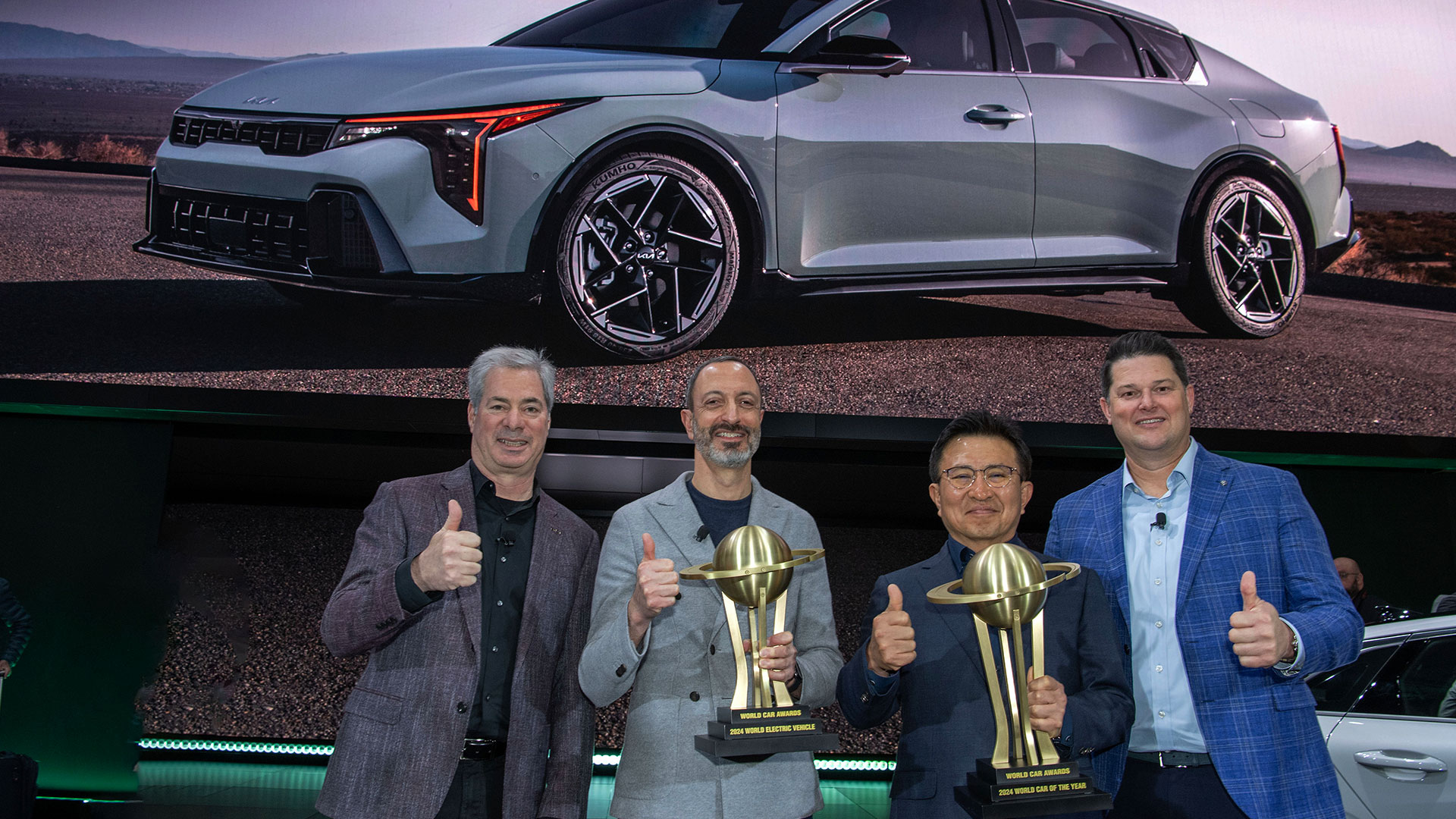 Kia EV9 secures double win at  the 2024 World Car Awards