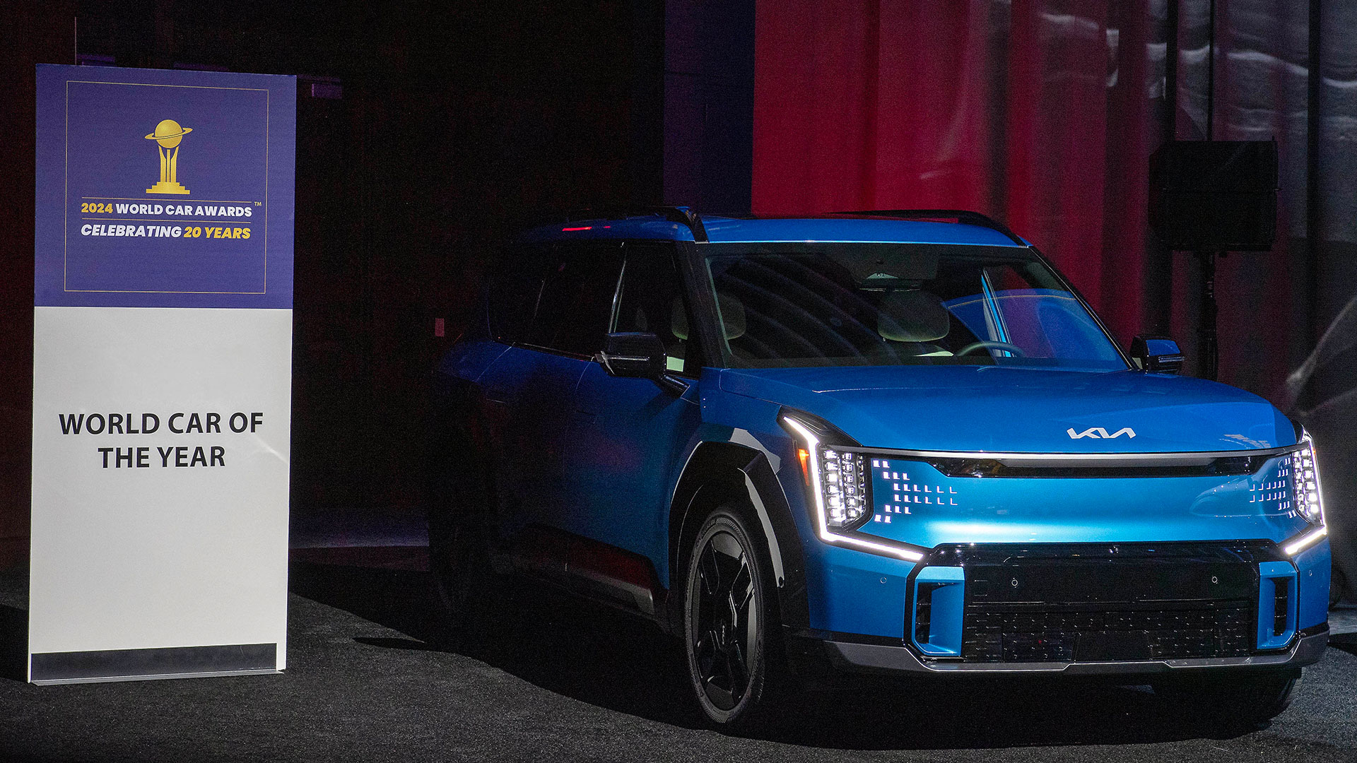 Kia EV9 secures double win at  the 2024 World Car Awards