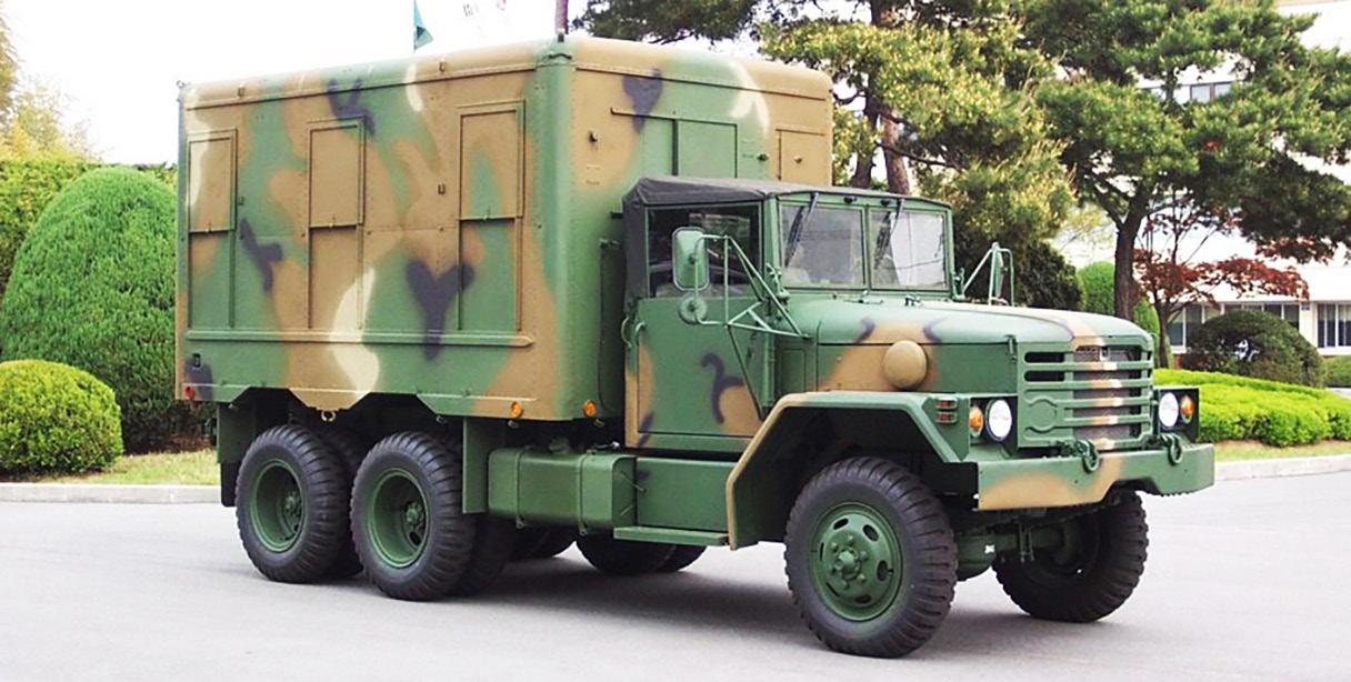 the front side of a military vehicle
