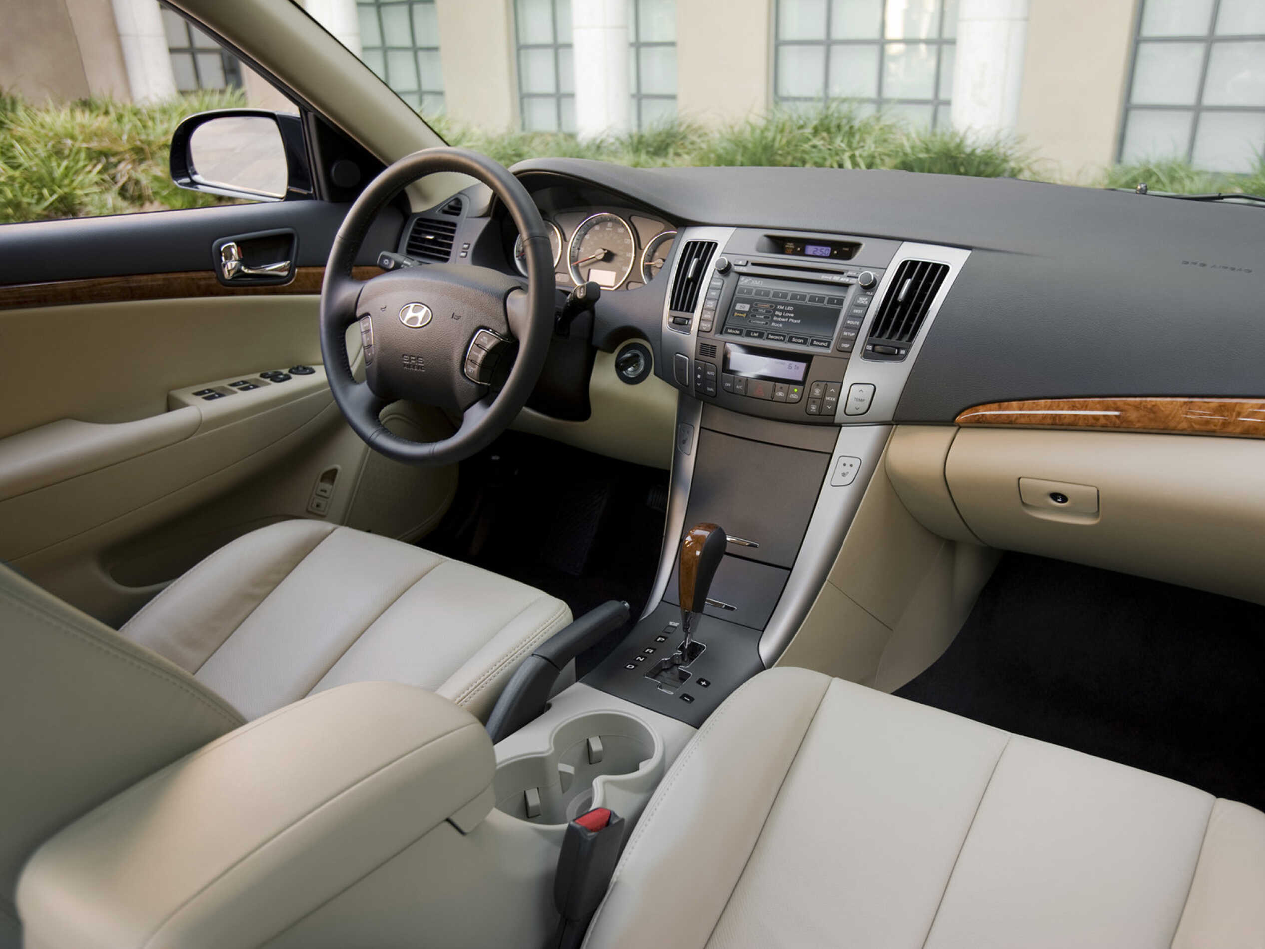 Sonata’s interior