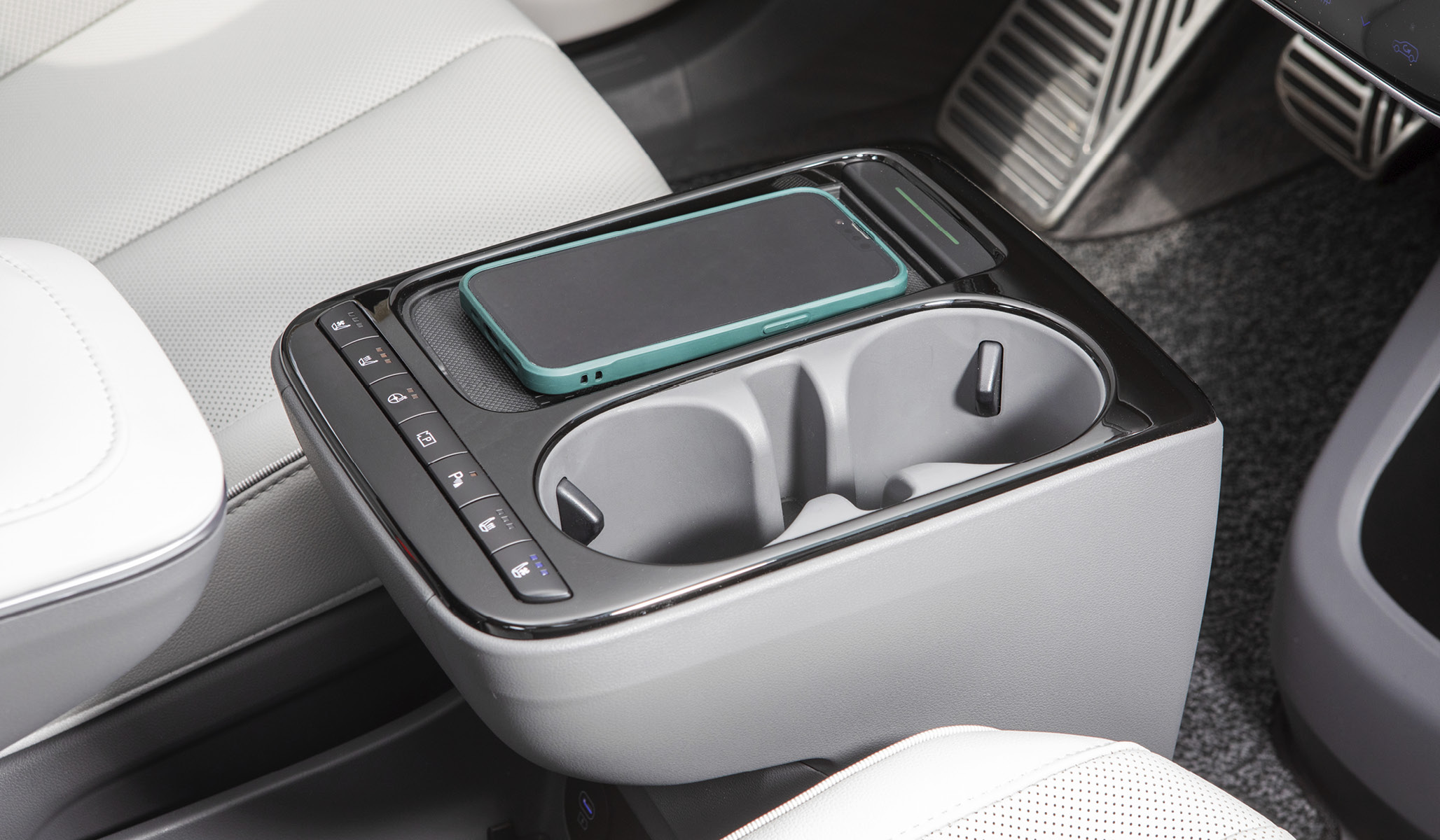 Center console  of Hyundai The new Ioniq 5