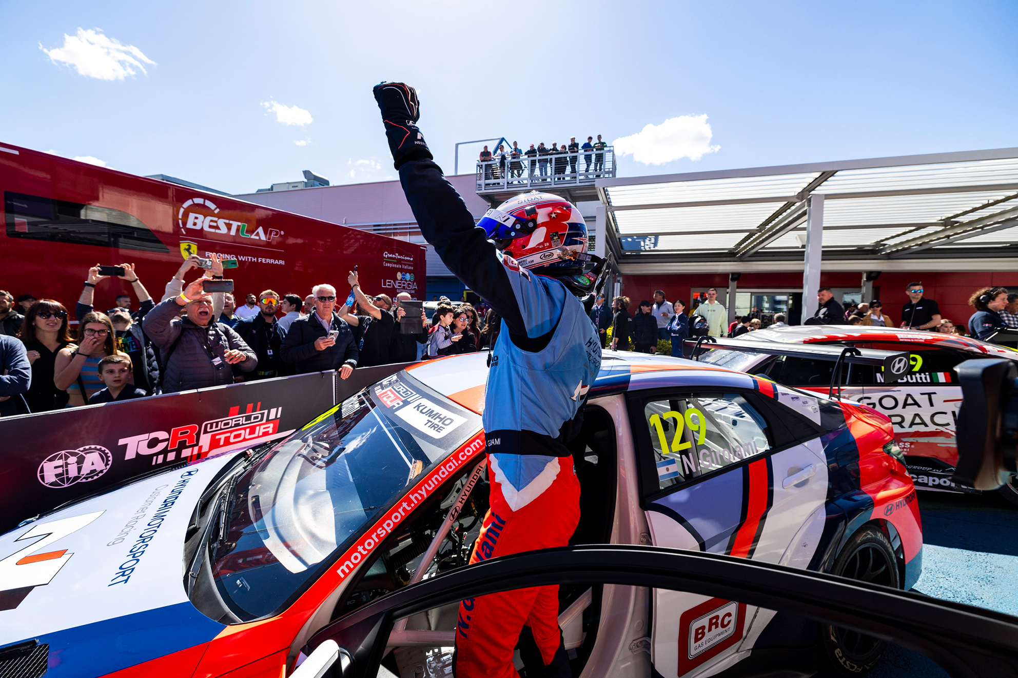 TCR 월드 투어에서 우승을 거둔 미첼리즈