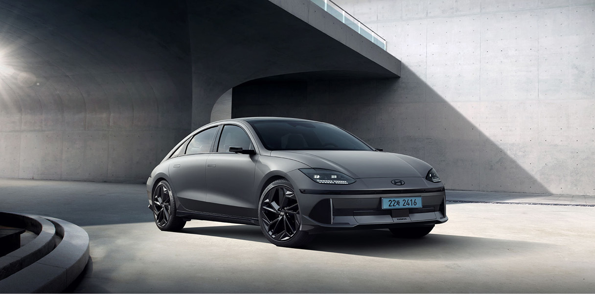 아이오닉 6 블랙 에디션 전측면