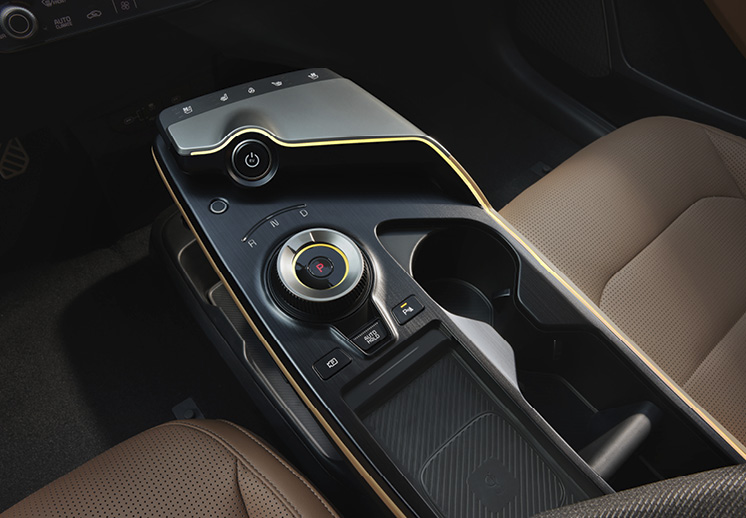 차량 센터콘솔의 모습