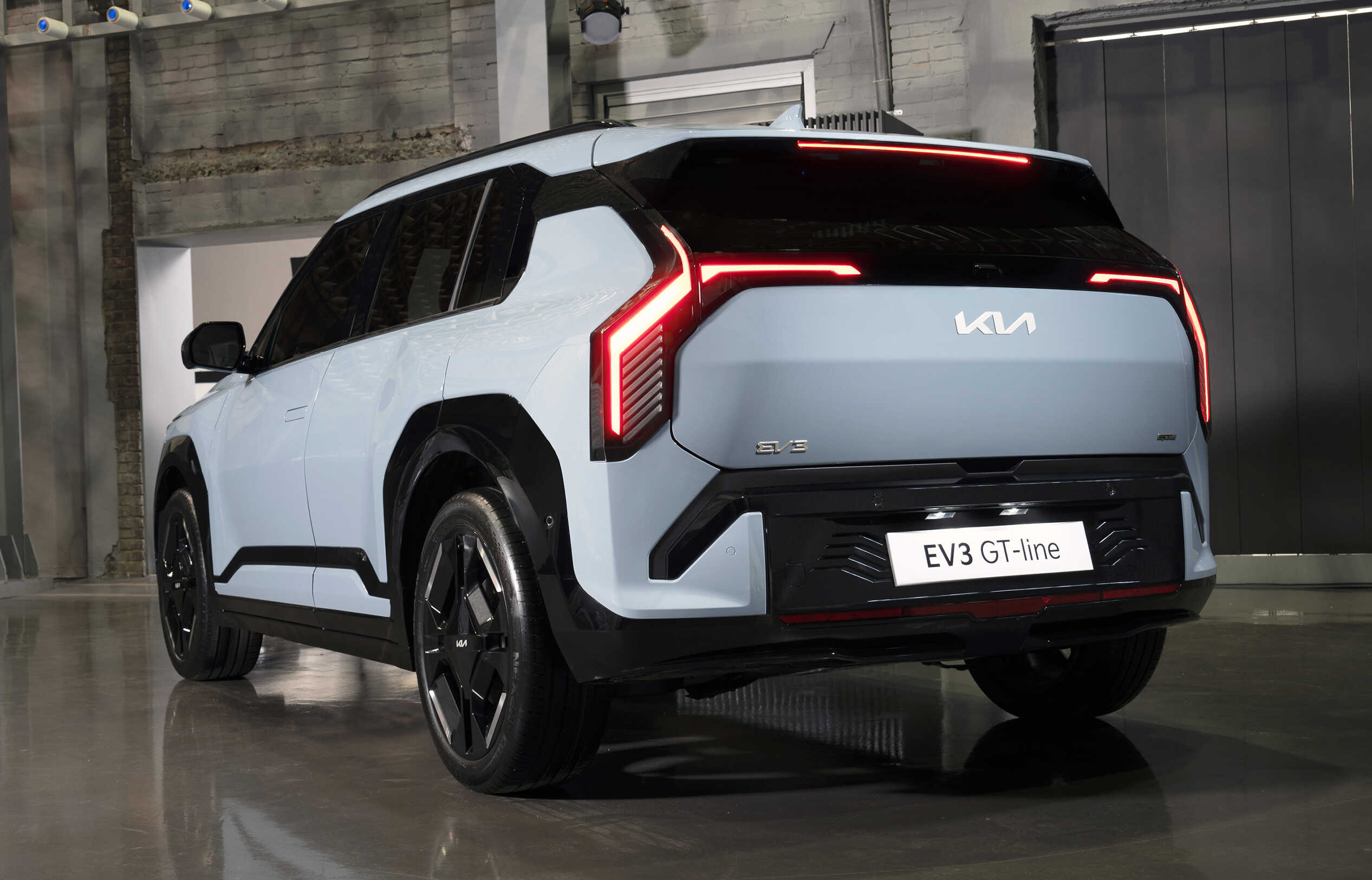 Rear quarter view of KIA EV3
