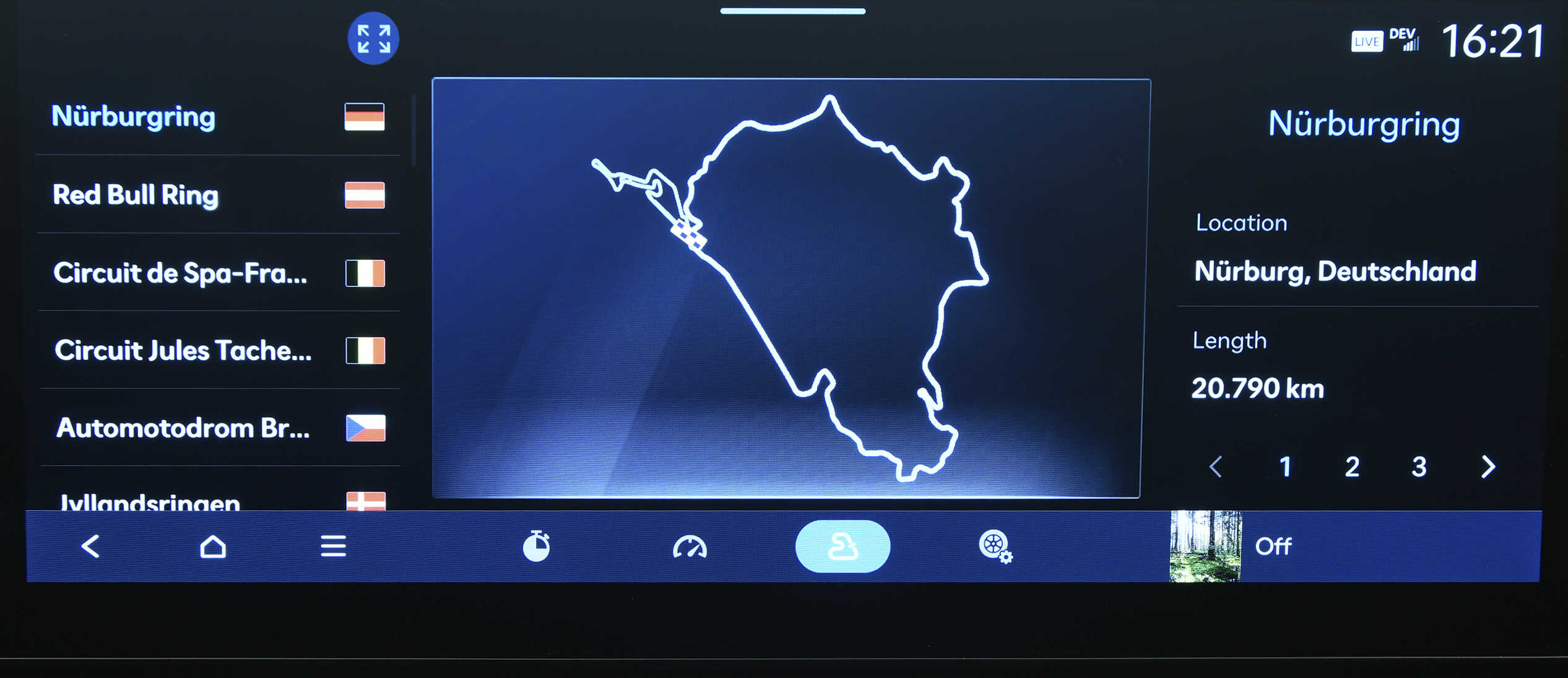 현대자동차 아이오닉 5 N의 인포테인먼트 모니터 화면 모습