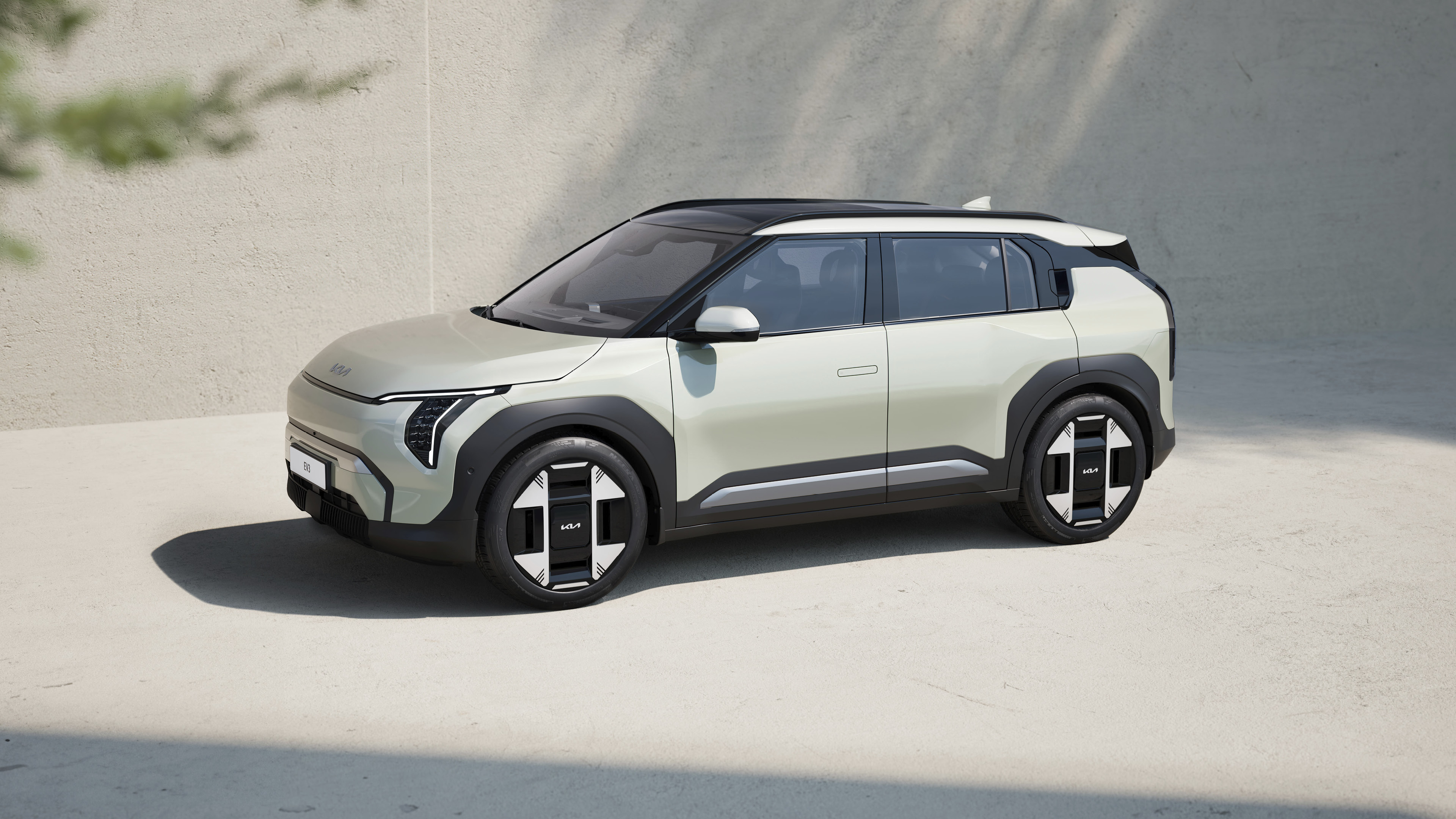 KIA EV3 is lying on the road