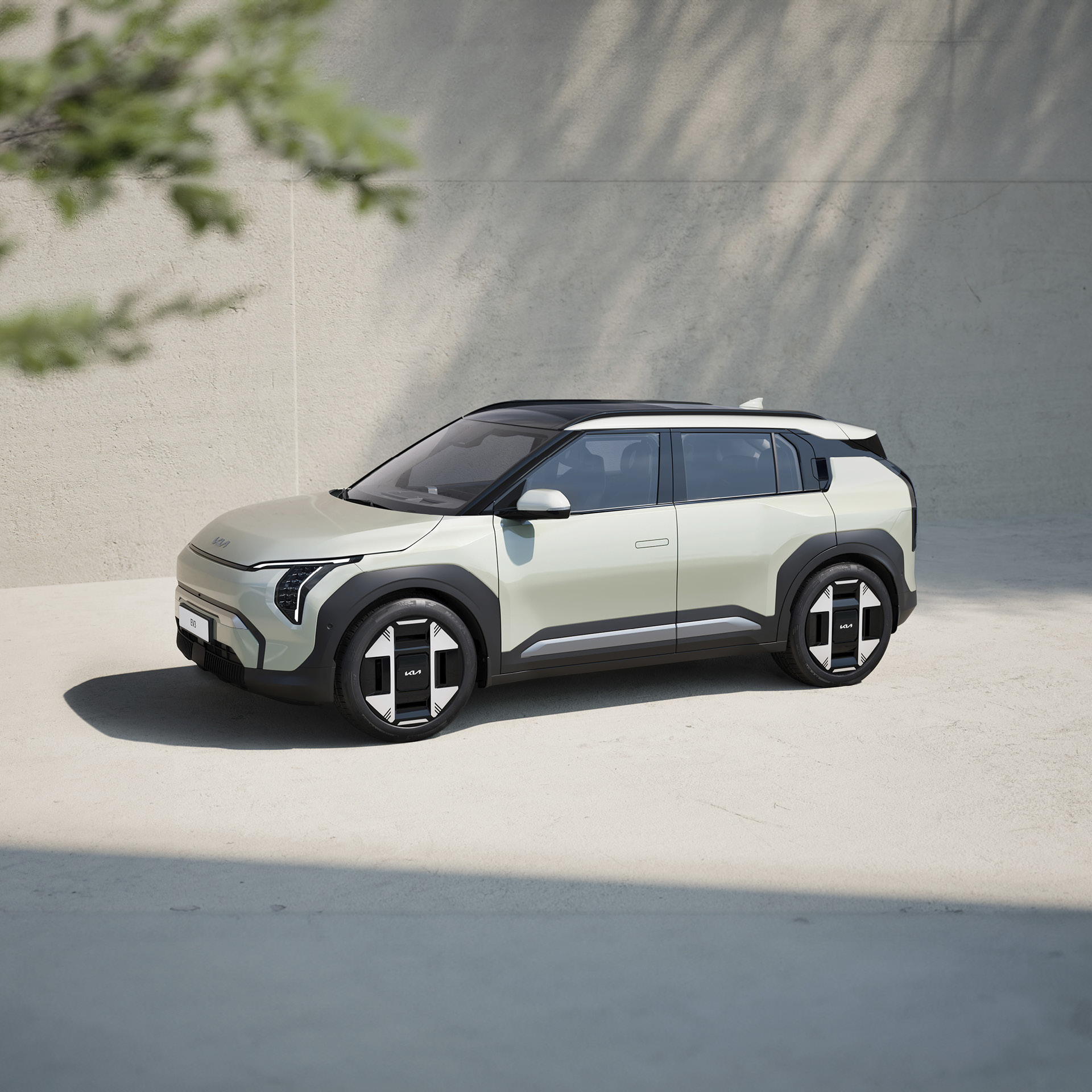 KIA EV3 is lying on the road