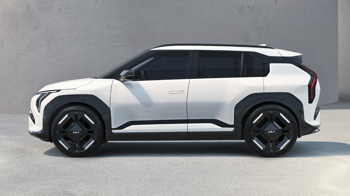 KIA EV3 is lying on the road