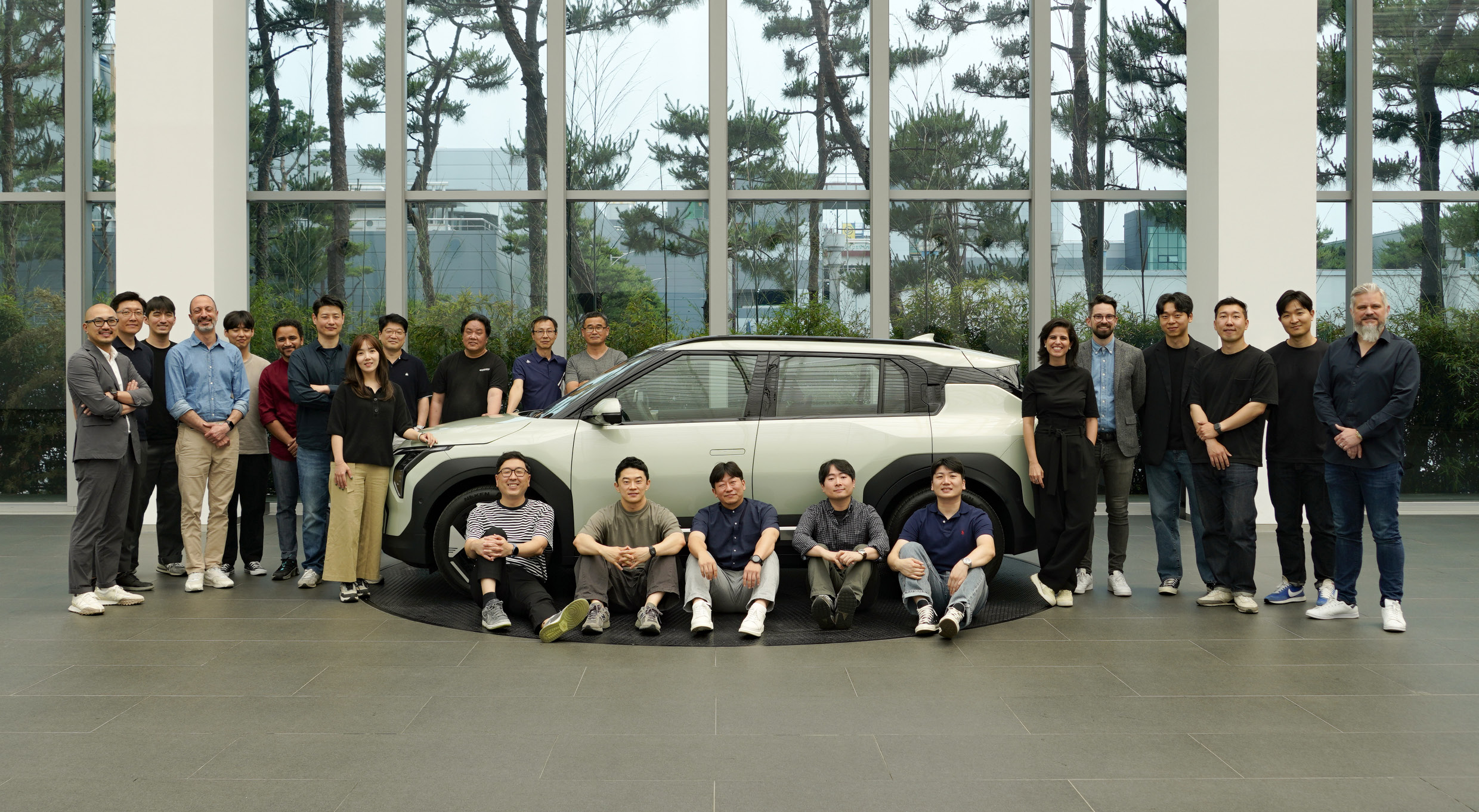 KIA designers with EV3