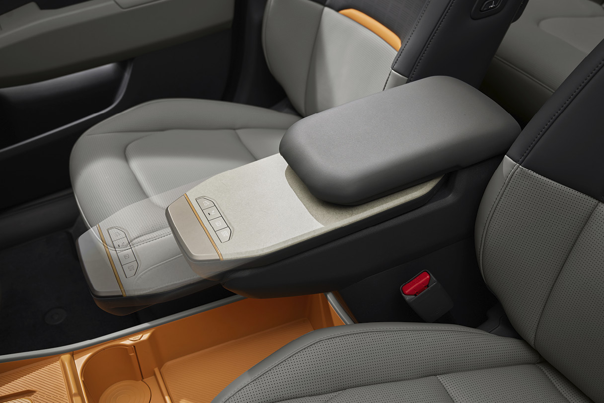 슬라이딩 콘솔 테이블의 전후 슬라이딩 기능 시연 모습