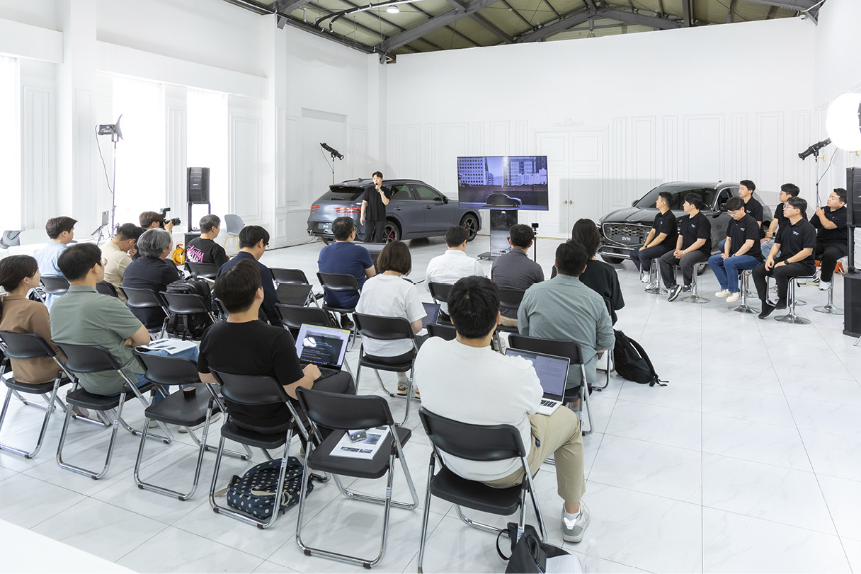 GV70 테크토크 행사장 내부 전경