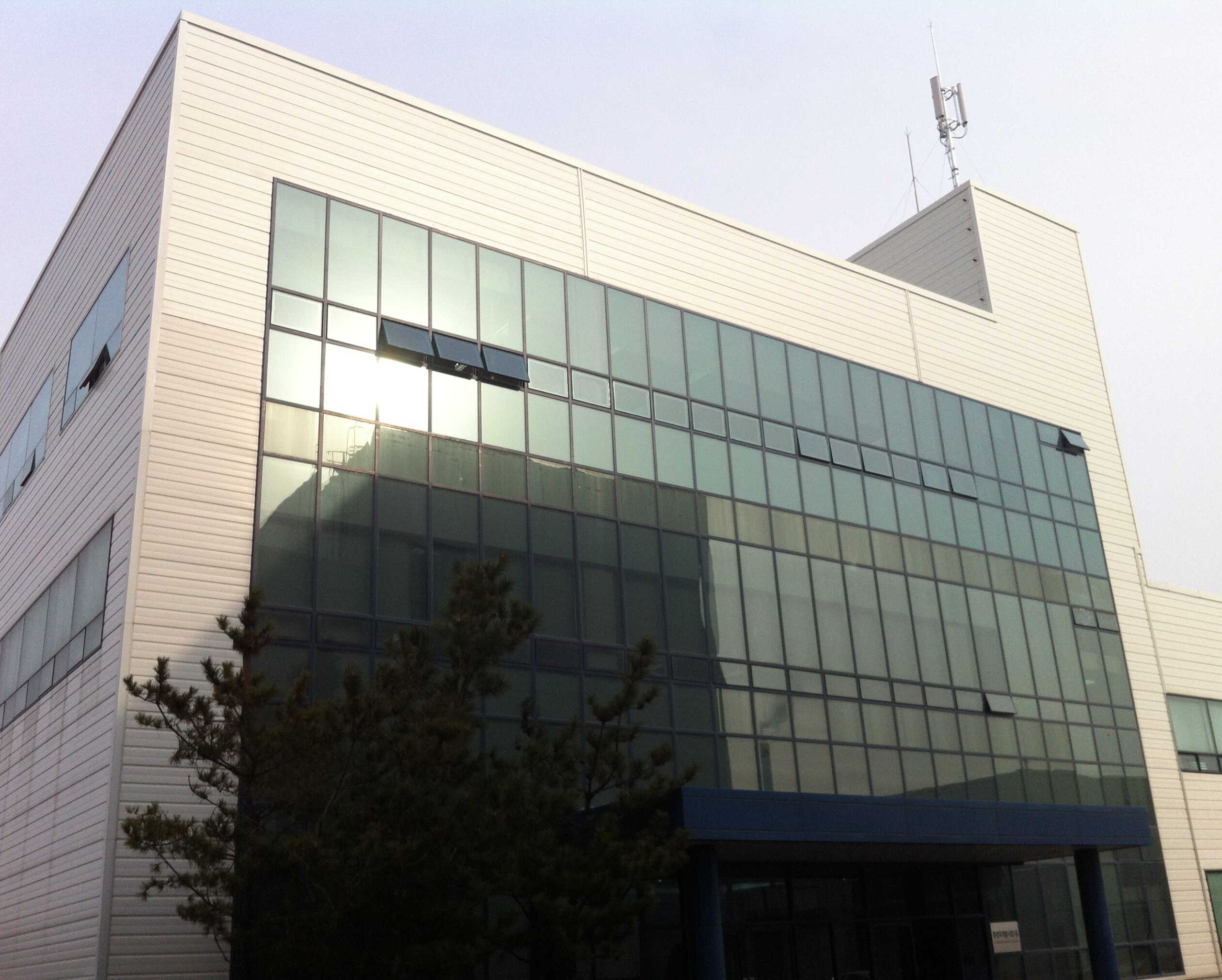 the appearance of a research building