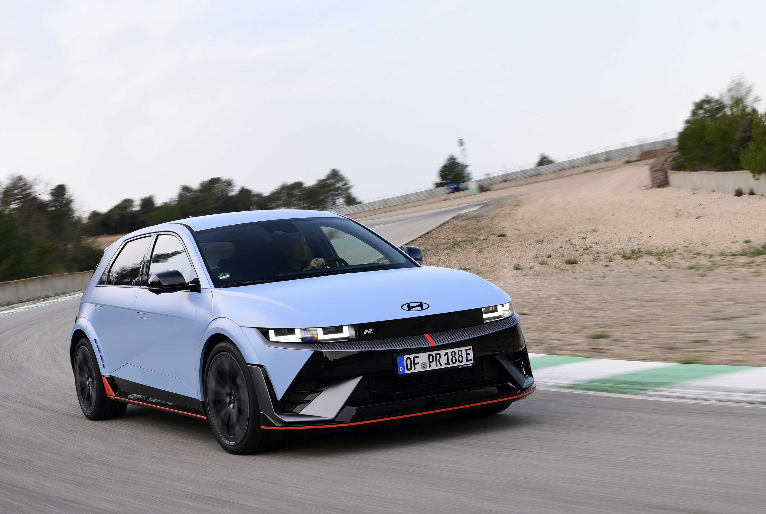 현대자동차 아이오닉 5 N의 주행 모습