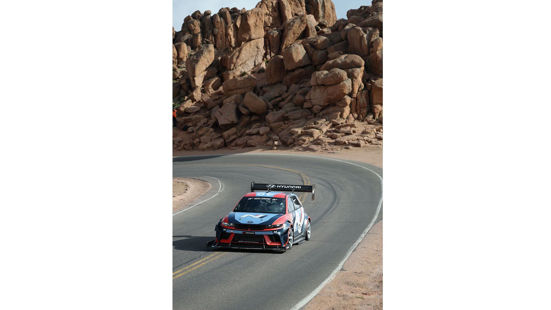 6월 23일(일, 현지시간) 미국 콜로라도에서 열린 '파이크스 피크 힐클라임' 대회에 참가한 '아이오닉 5 N TA(Time Attack) Spec'이 주행하는 모습