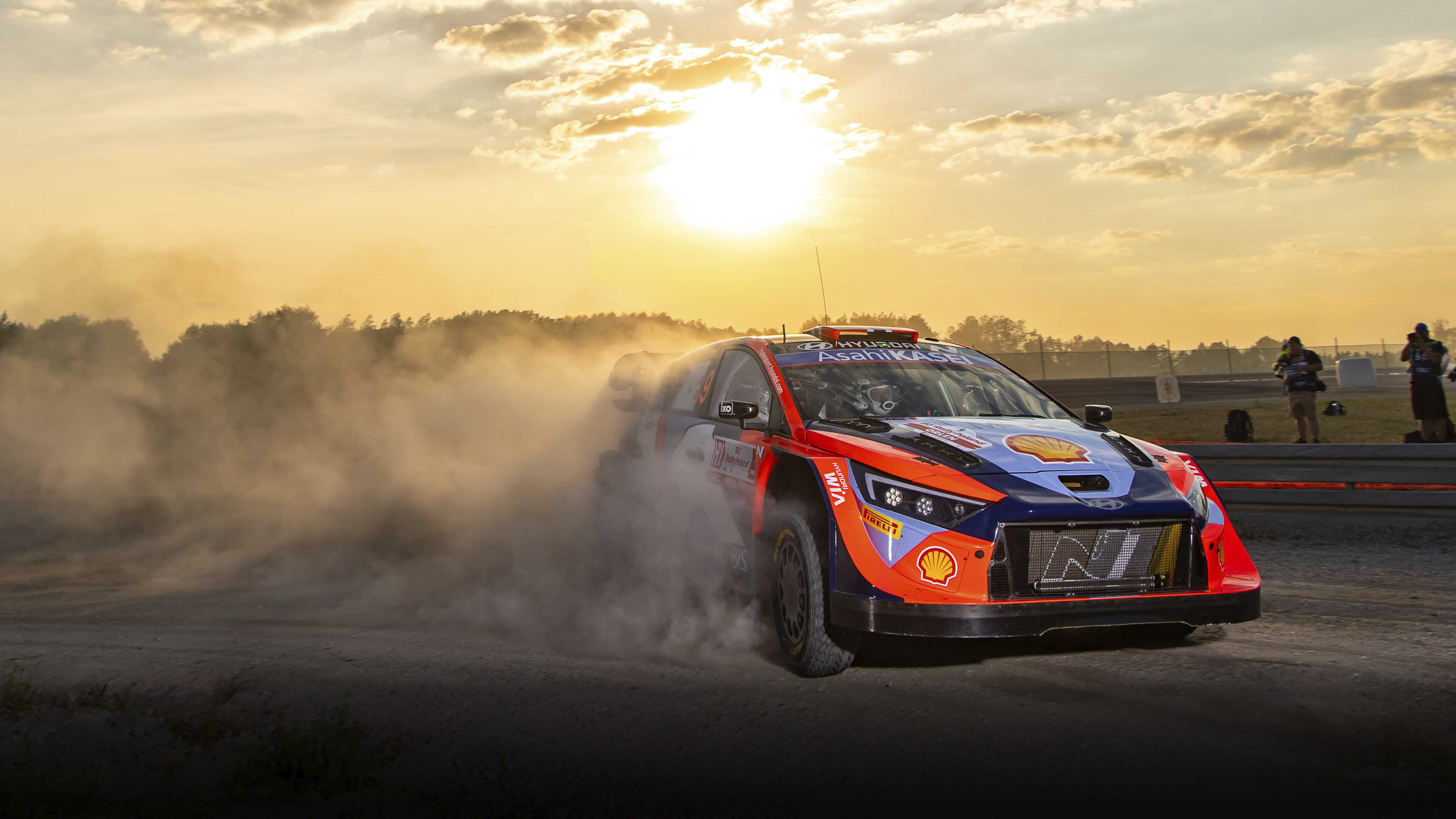 현대자동차 i20 N 랠리1 하이브리드의 주행 모습