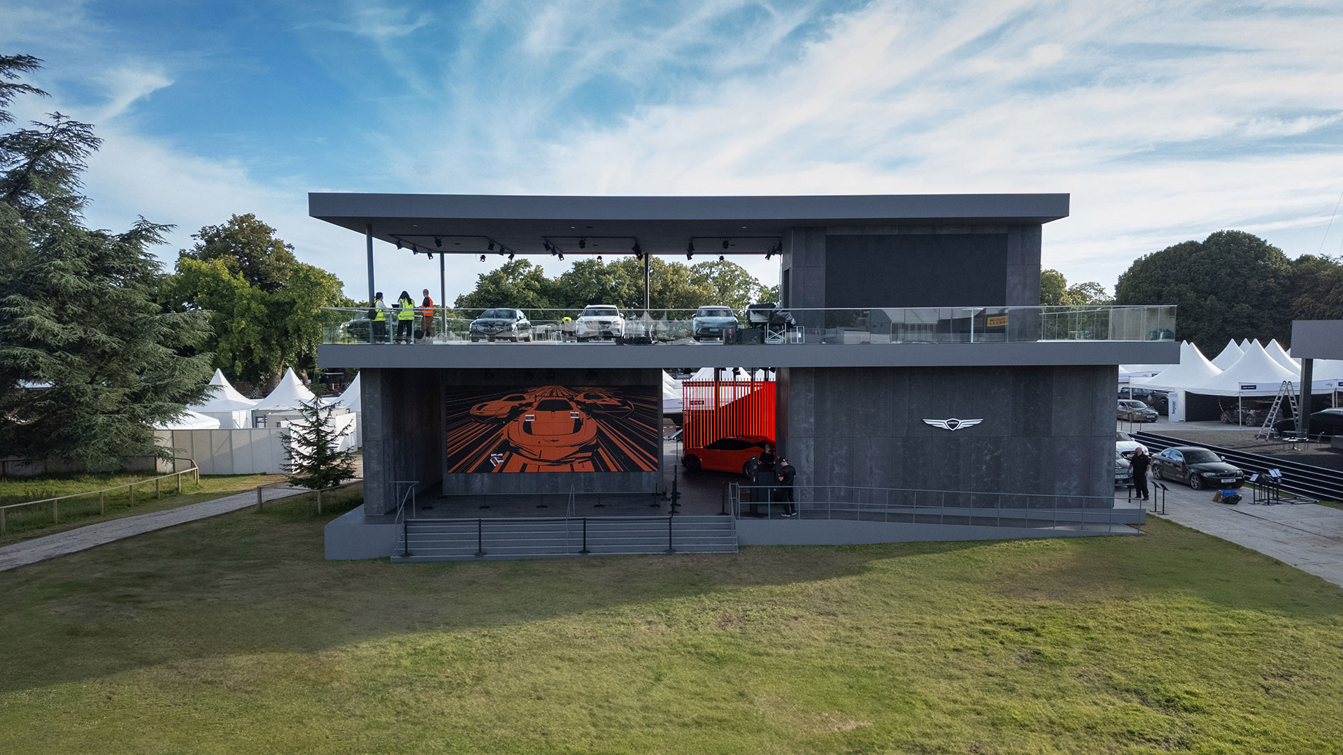 ‘2024 굿우드 페스티벌 오브 스피드(Goodwood Festival of Speed)’에 설치된 제네시스 전시 공간 전경