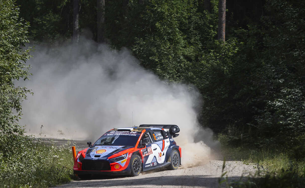 현대자동차 i20 N 랠리1 하이브리드의 주행 모습