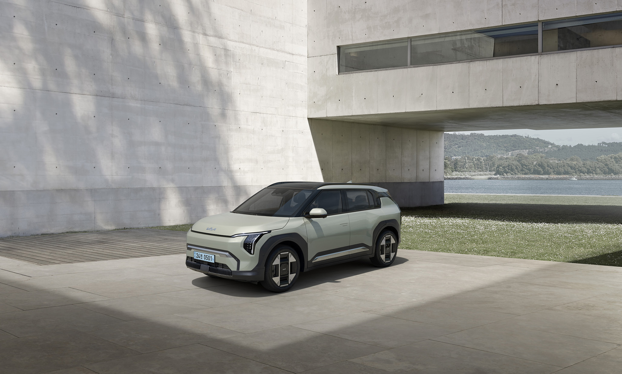 기아 EV3 전측면