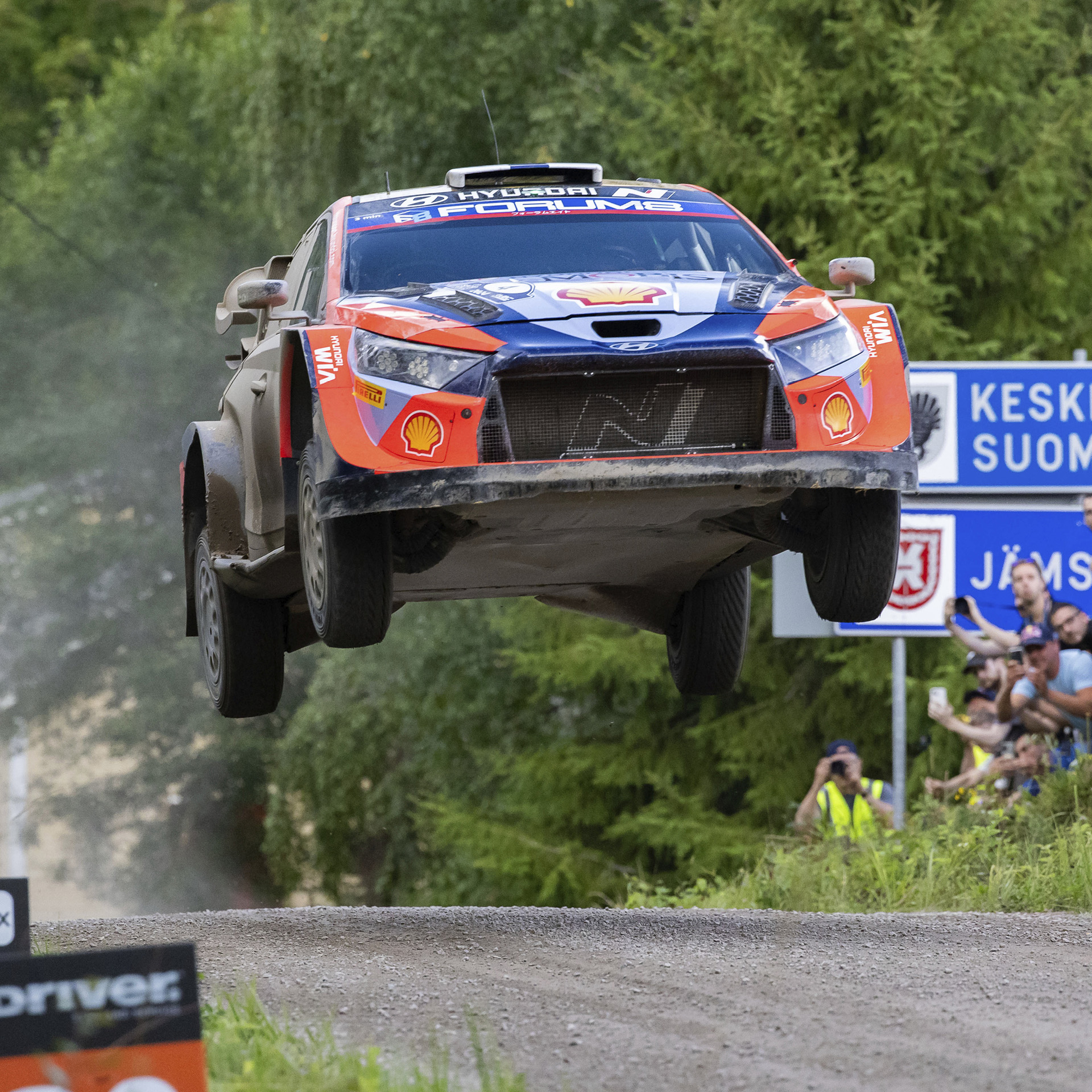 현대자동차 i20 N 랠리1 하이브리드의 주행 모습