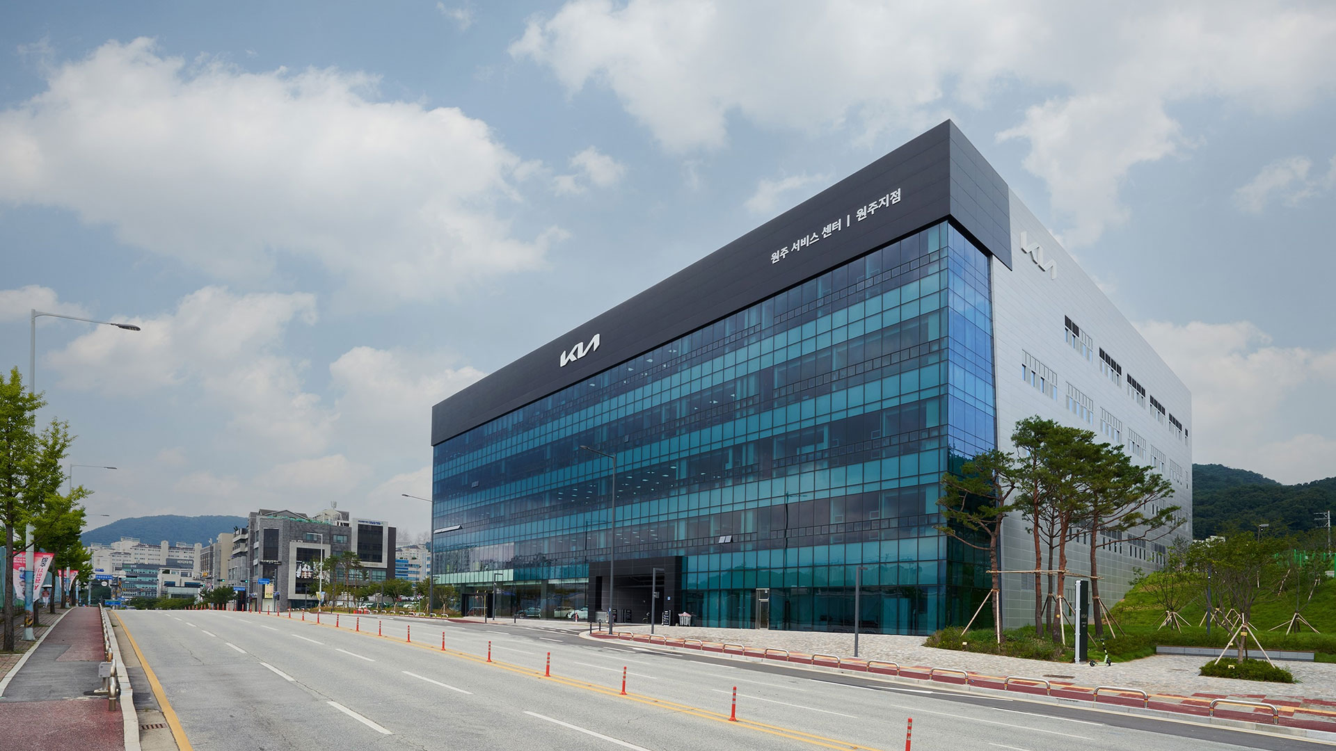 ‘기아 원주 플래그십 스토어’ 개관