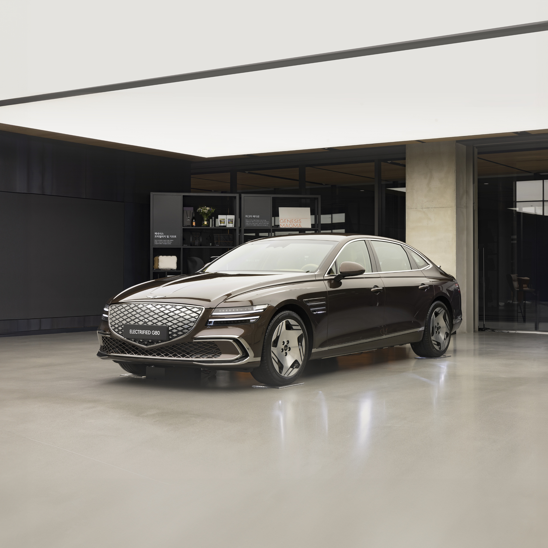 Front-side view of the new Electrified G80